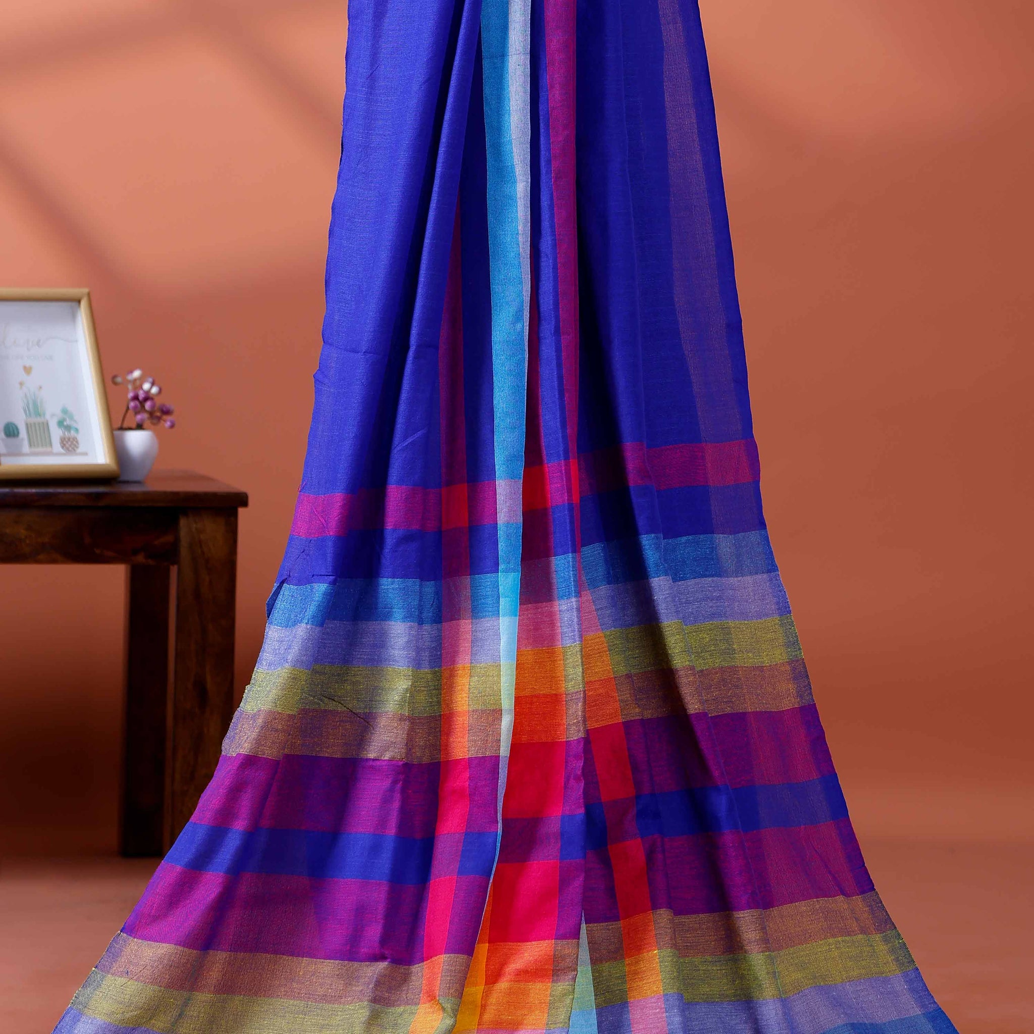 Handloom Mul Mul Cotton Saree with Vertical Stripe Pattern and Decorative Tassels - Blue