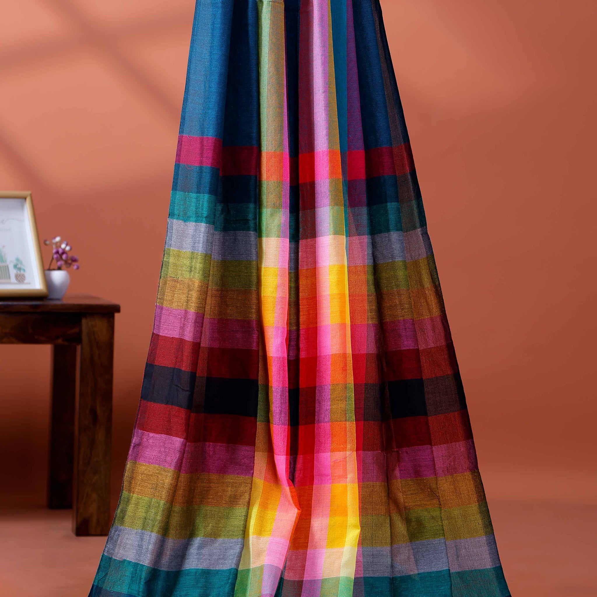 Handloom Mul Mul Cotton Saree with Vertical Stripe Pattern and Decorative Tassels - Teal