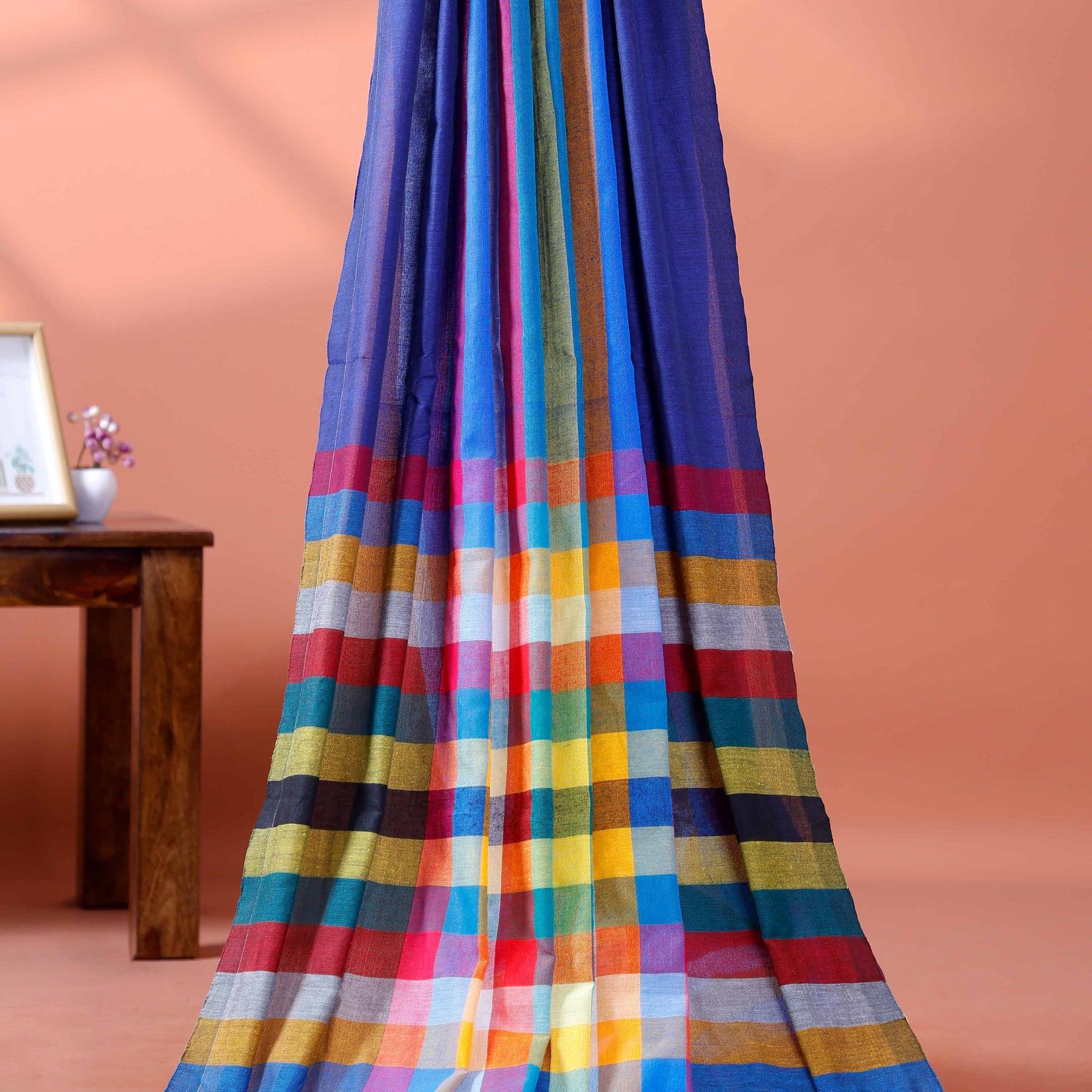Handloom Mul Mul Cotton Saree with Vertical Stripe Pattern and Decorative Tassels - Blue