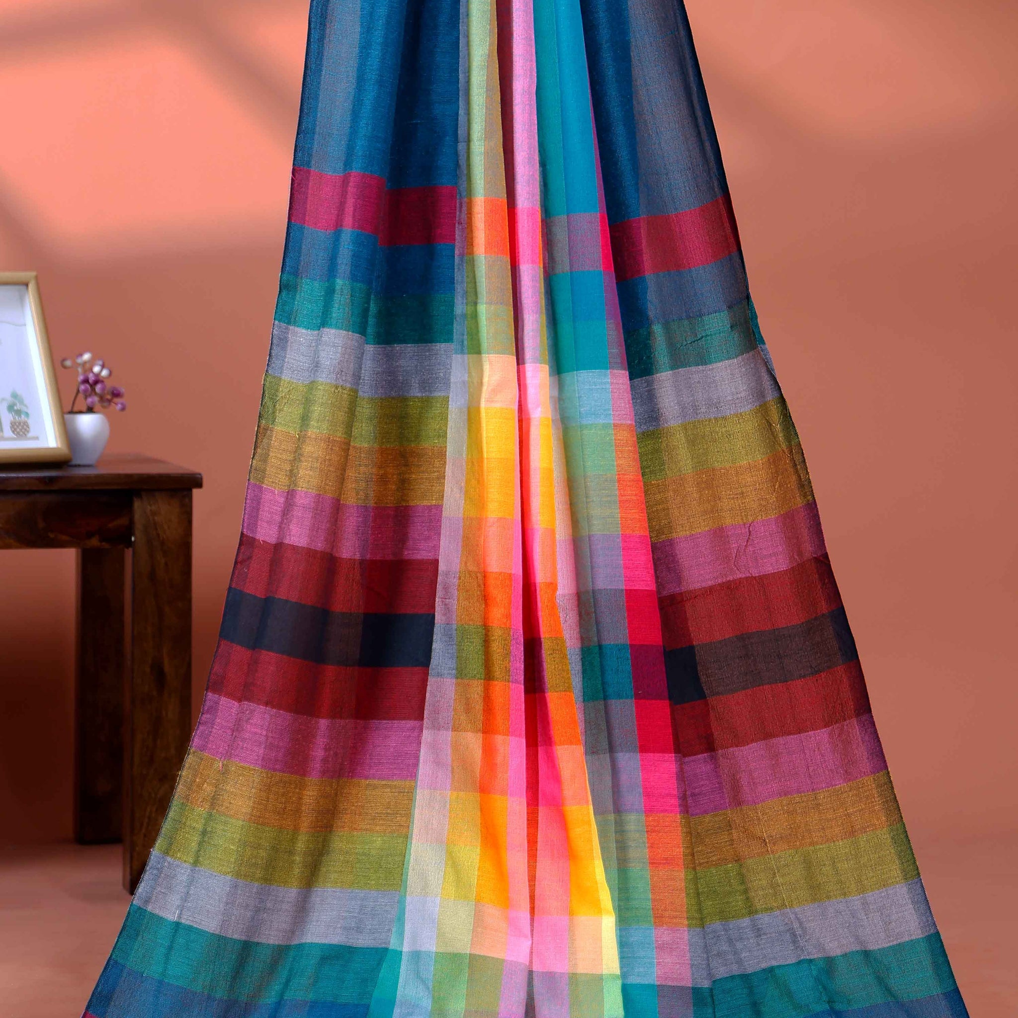 Handloom Mul Mul Cotton Saree with Vertical Stripe Pattern and Decorative Tassels - Teal
