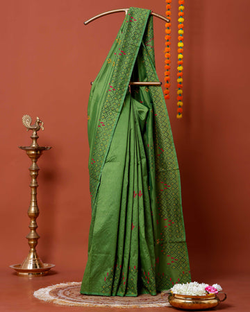 Elegant Kantha Work Saree with Intricate Geometric and Floral Embroidery - Green