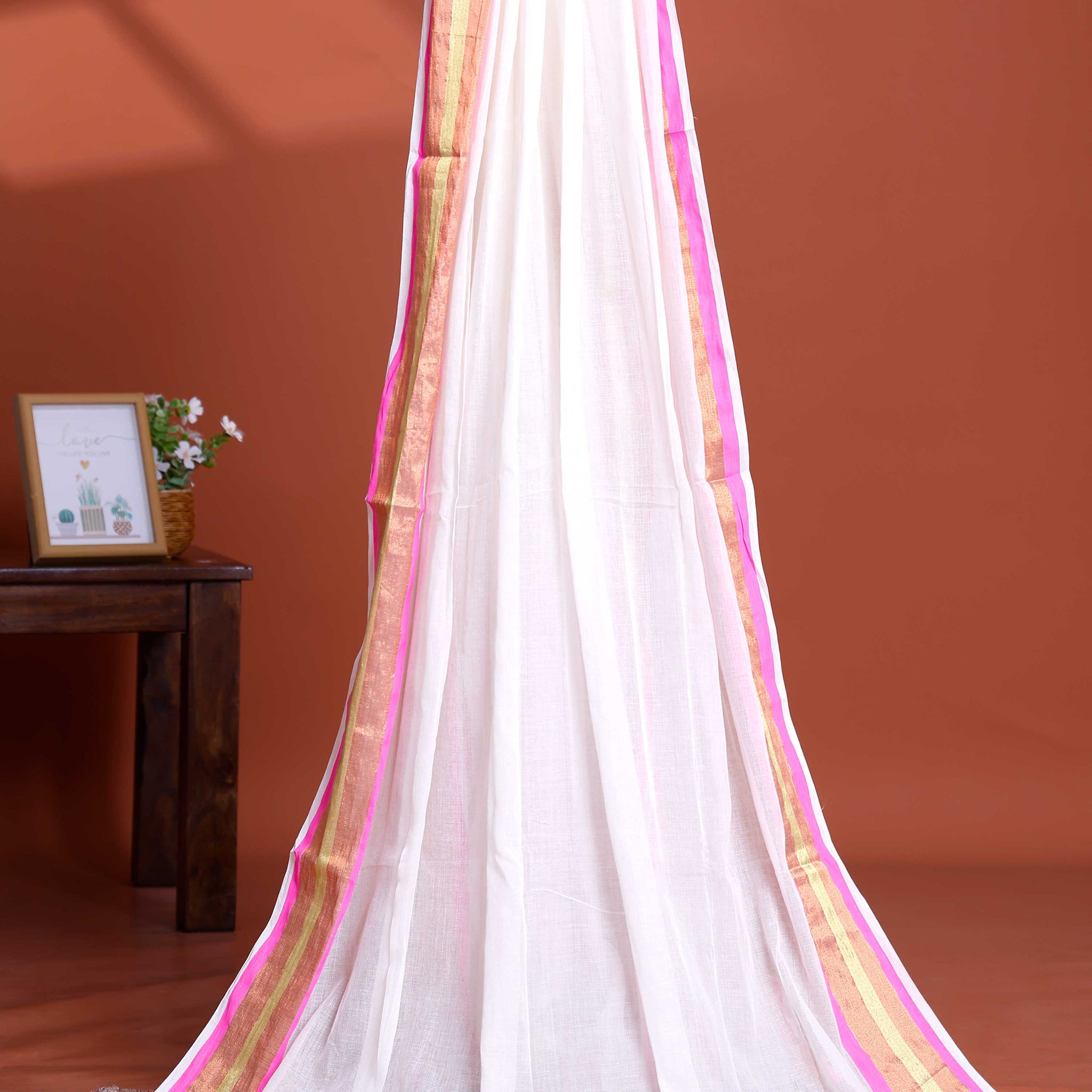 Handwoven Mul Mul Cotton Saree with Subtle Sheen and Contrasting Border – White