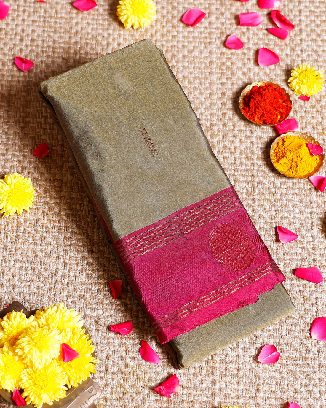 Exquisite Handloom Soft Silk Saree with Zari Woven Border and Pallu - Olive Green