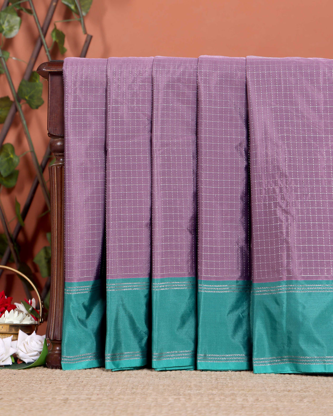 Classic Checks Soft Silk Saree with Intricate Weave Border - Light Purple