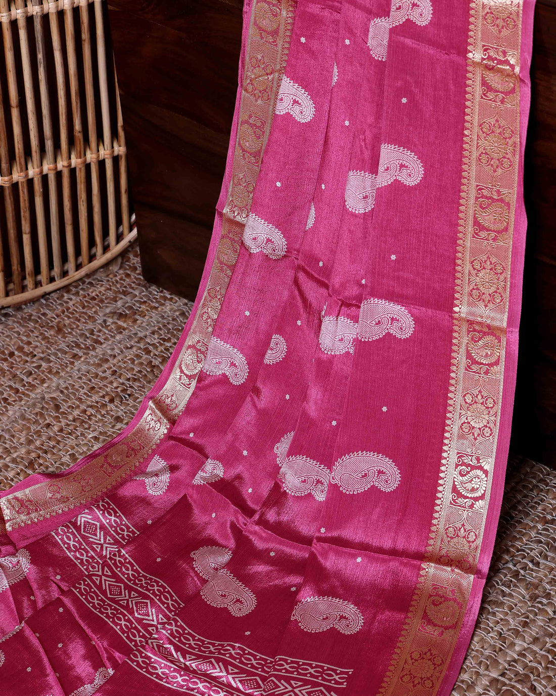 Classic Dola Silk Saree with Classic Paisley Motifs and Rich Antique Zari Border - Rose Gold