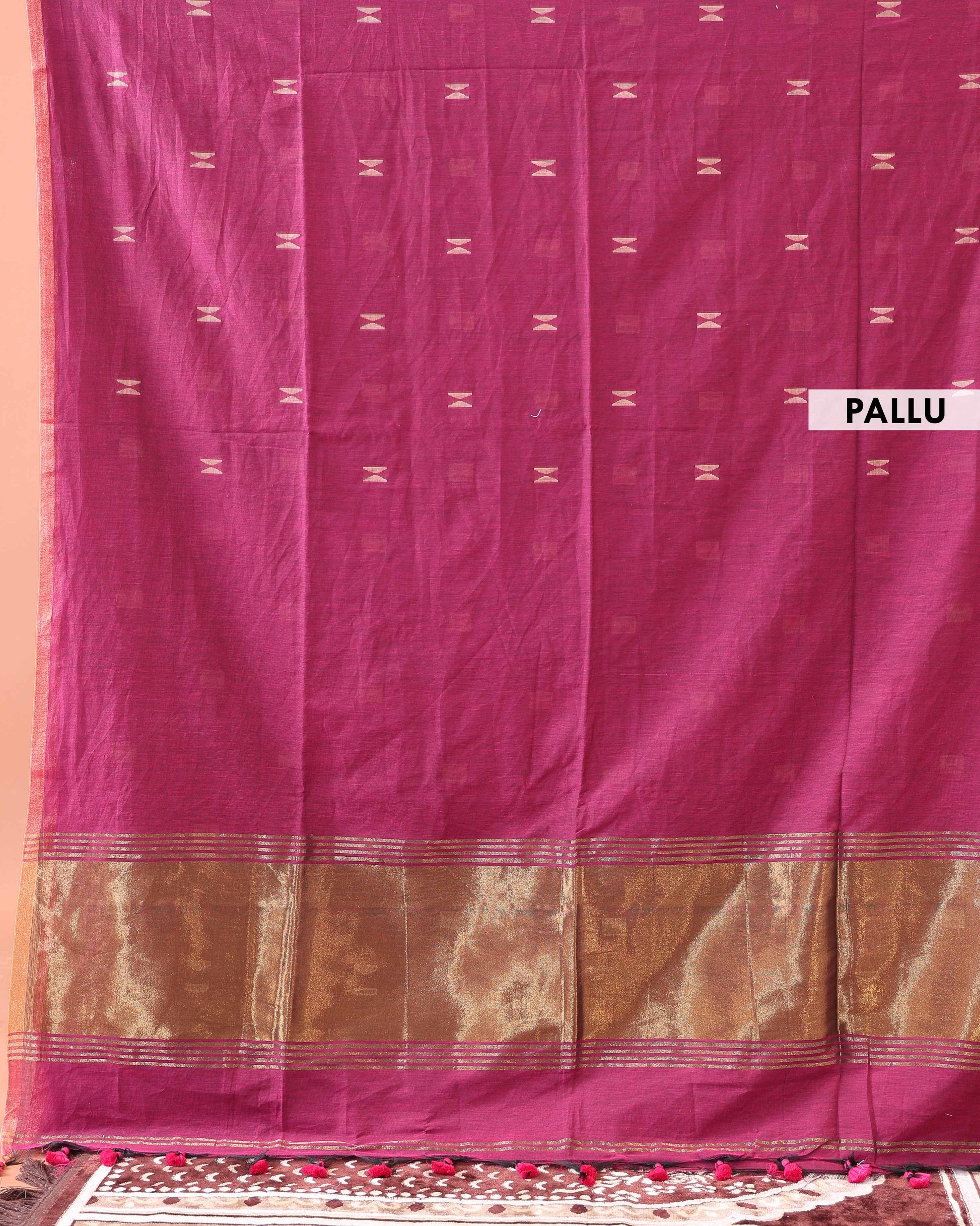 Classic Semi Silk Cotton Saree Golden Zari Border and All-Over Thread Motifs - Onion Pink