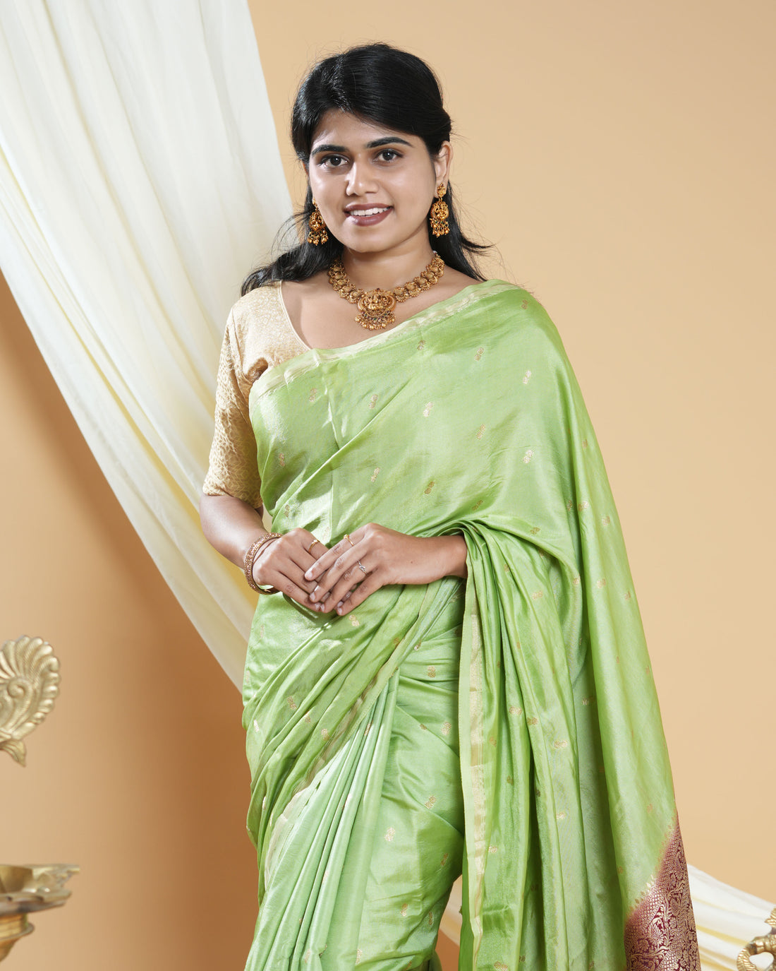 Elegant Handwoven Banarasi Silk Saree Accented with Subtle Zari Buttas and a Classic Zari Border - Green