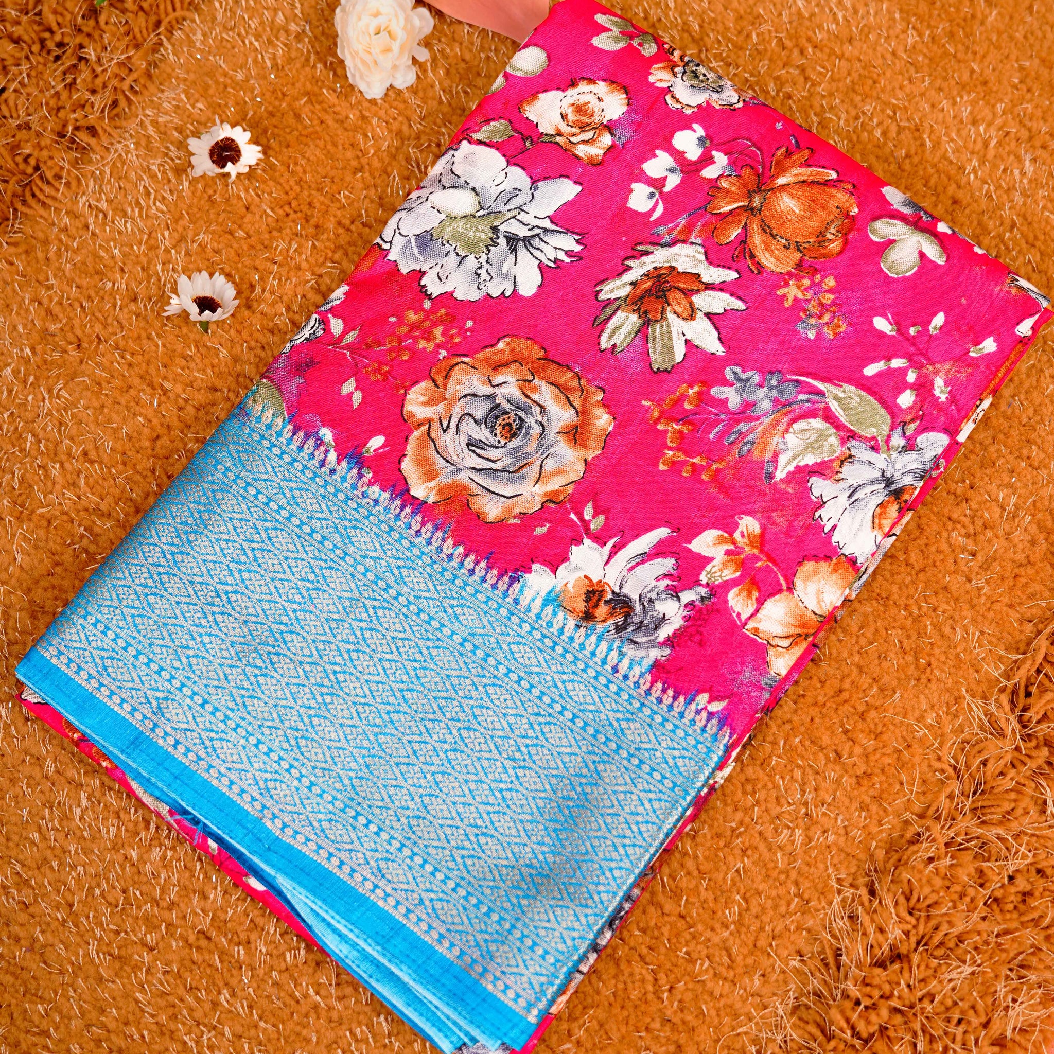 Floral Pattern Dola Silk Saree With Woven Border - Red