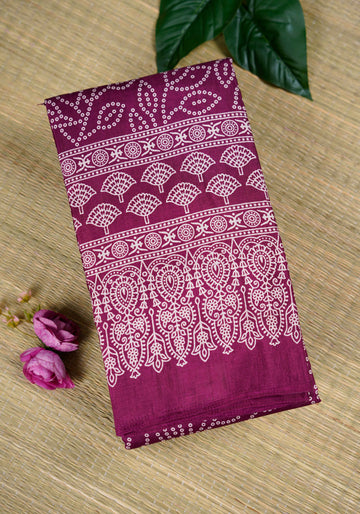Floral Pattern Dola Silk Saree With Woven Border - Purple