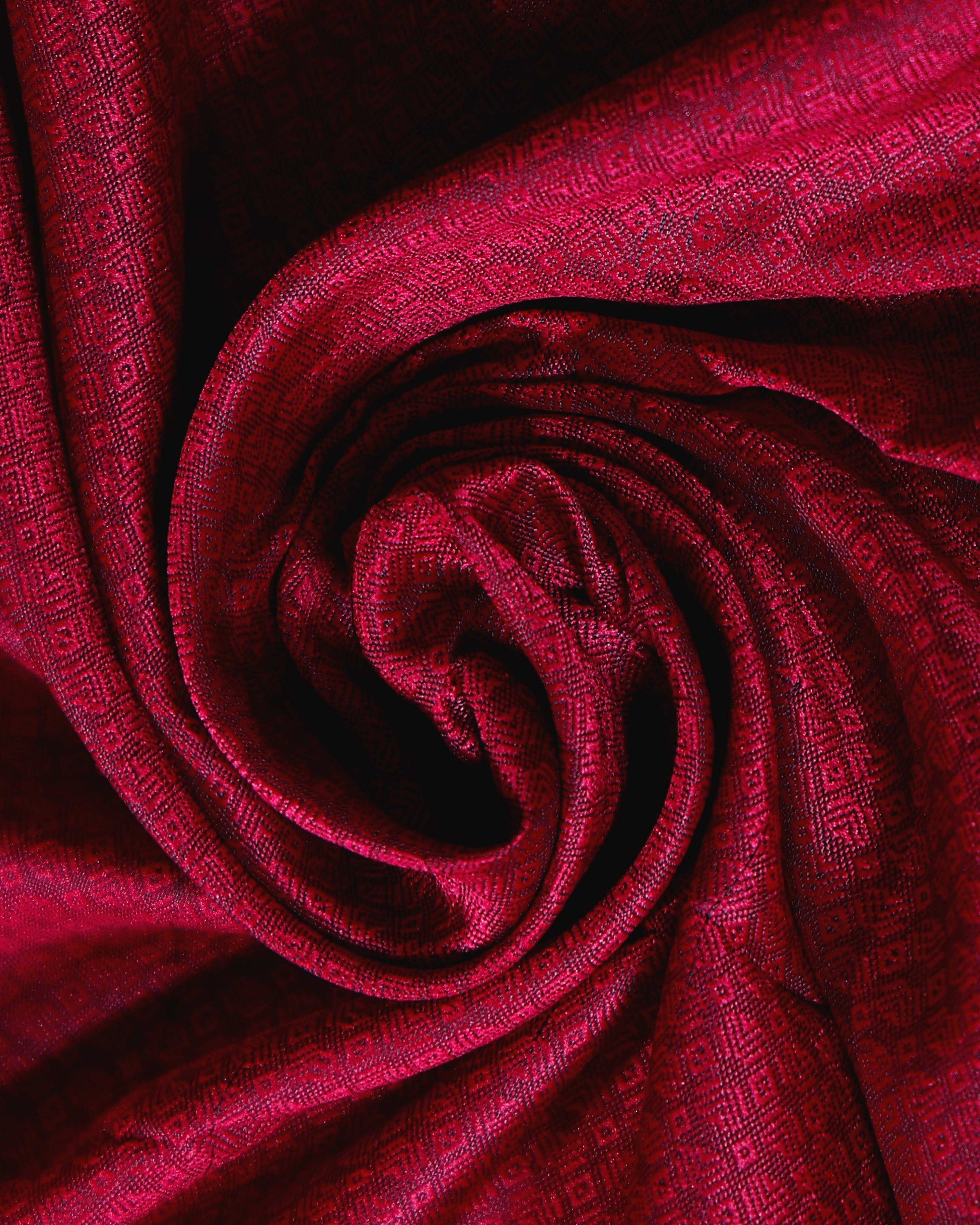 Elampillai Silk Cotton Saree with Traditional Dancing Figure Motifs and Zari Border - Maroon-CLOSEUP