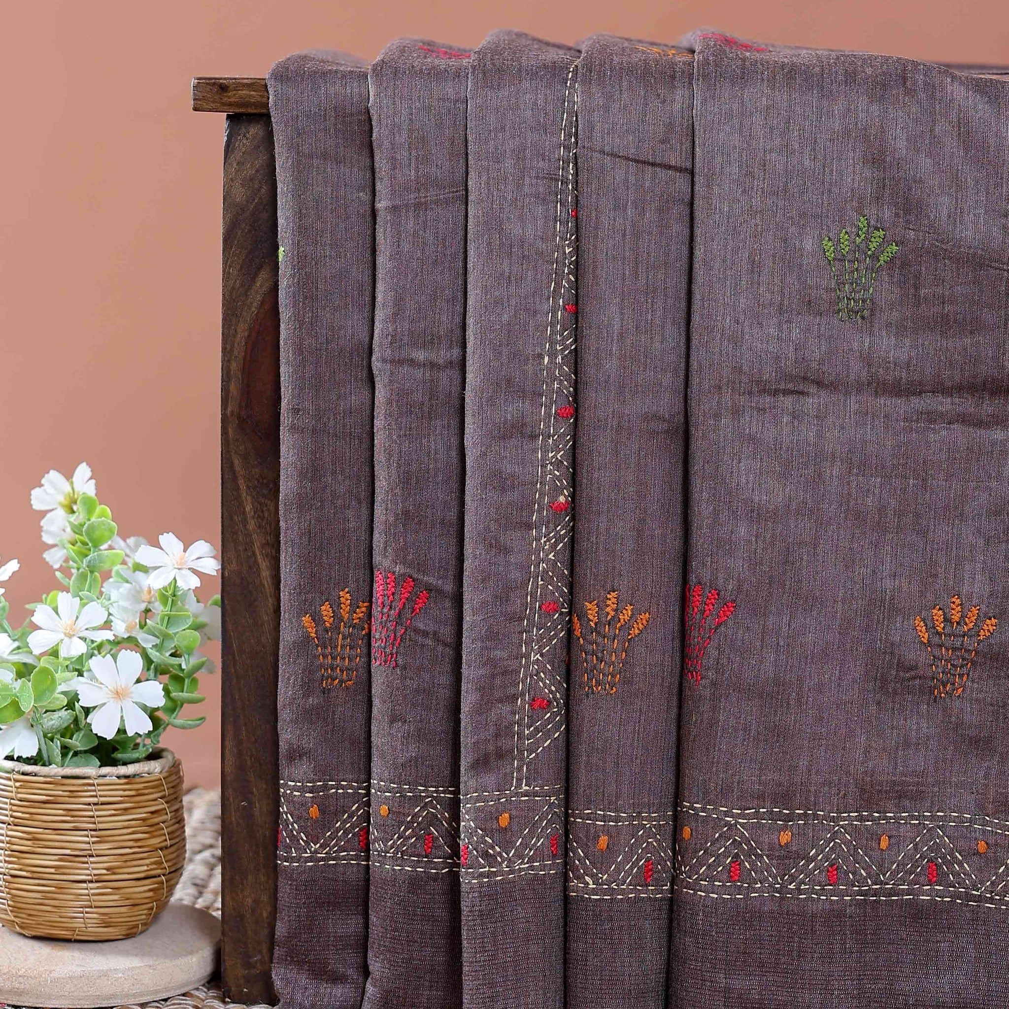 Eleagnt Kantha Work Saree with Floral and Geometric Motifs - Purple