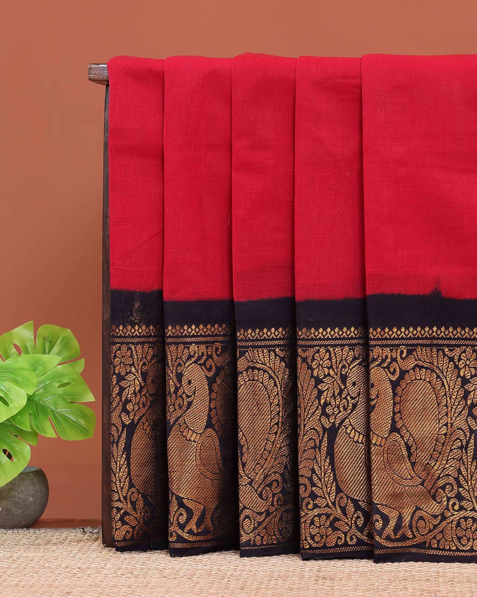 Elegant Authentic Madurai Sungudi Cotton Saree with Zari Peacock Border - Red