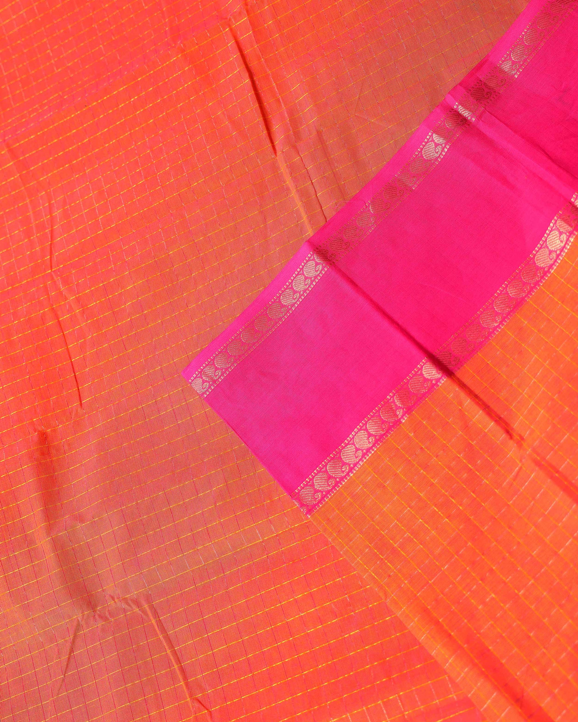 Elegant_Chettinad_Cotton_Saree_with_Grid_Pattern_and_Contrast_Border_-_Orange-Close