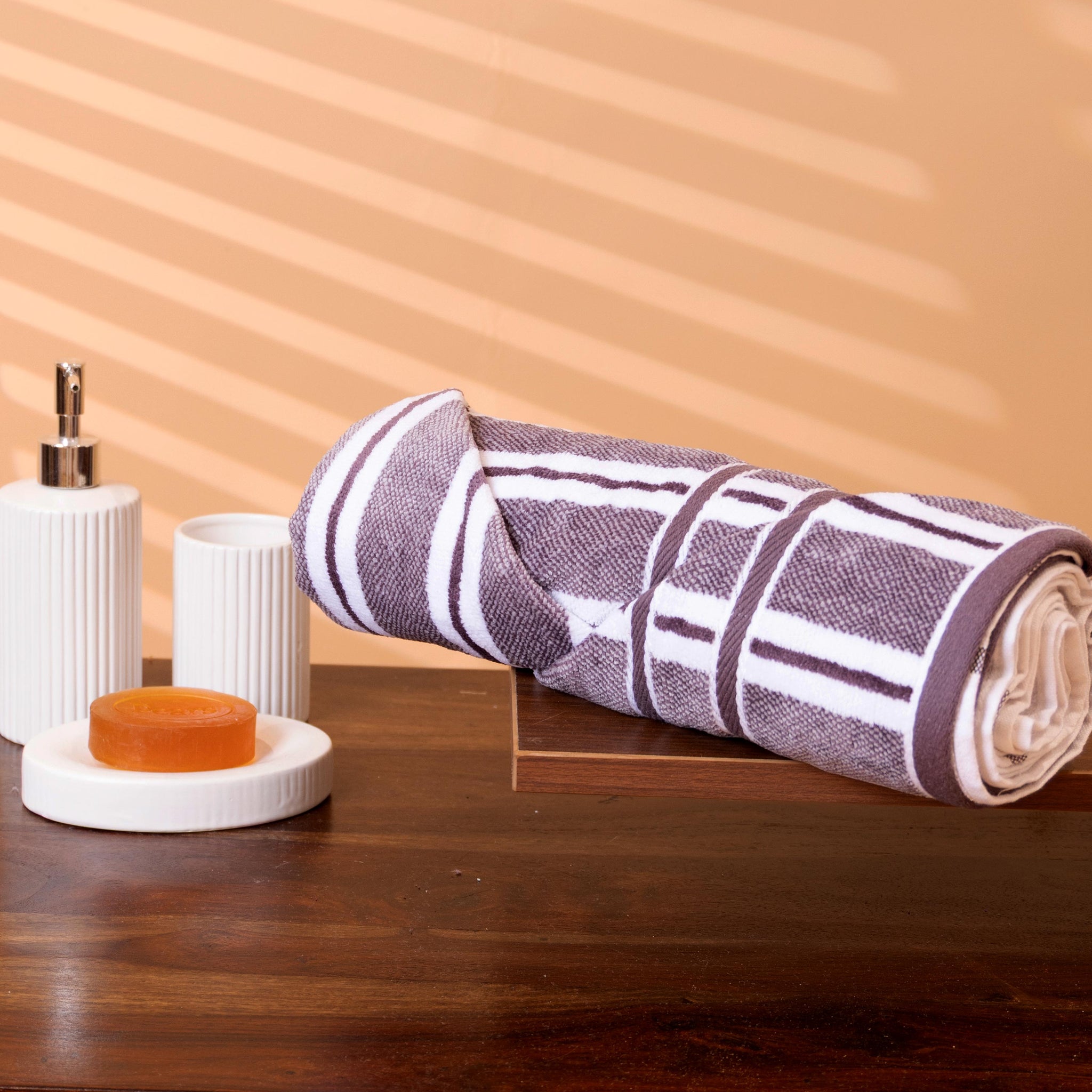 Elegant Classic Soft and Absorbent Striped Cotton Bath Towel - Purple