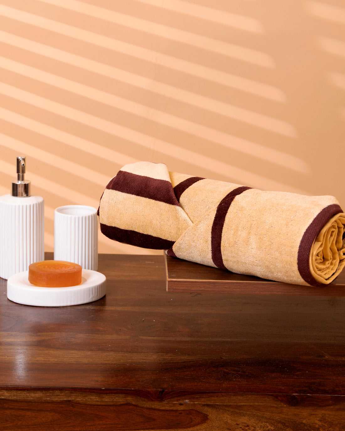 Elegant Classic Striped Woven Bath Towel - Beige