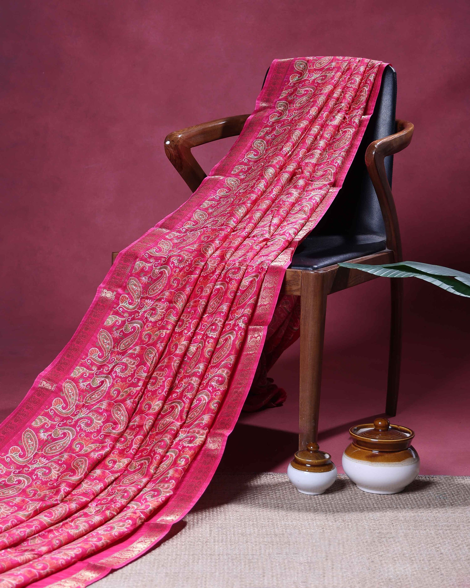 Elegant Dola Silk Saree with All-Over Traditional Paisley Buti Motifs and Intricate Zari Woven Floral Border - Pink