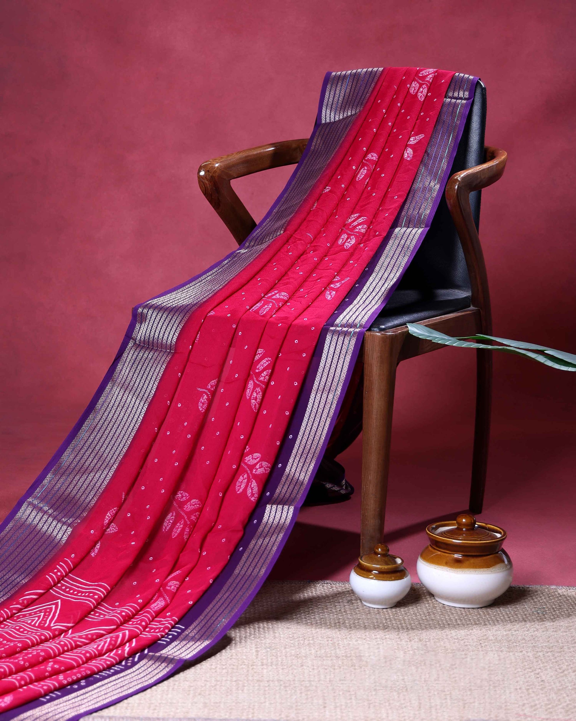 Elegant Dola Silk Saree with All Over Woven Leaf Buti Design and Intricate Geometric Border - Pink