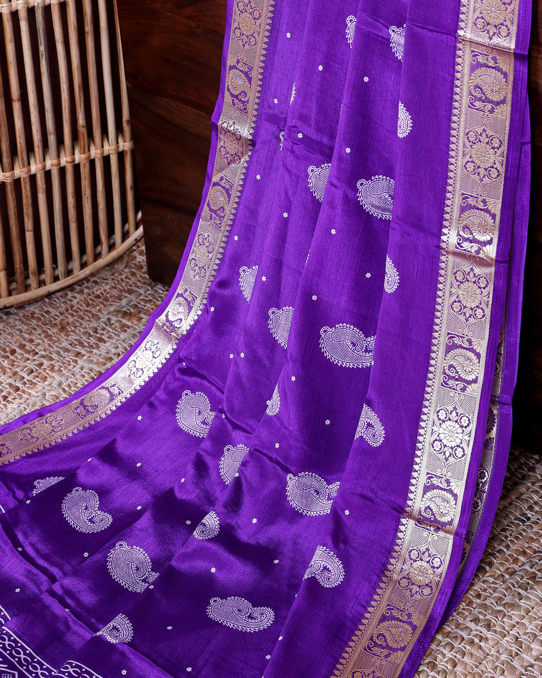 Elegant Dola Silk Saree with Classic Paisley Motifs and Rich Antique Zari Border - Purple