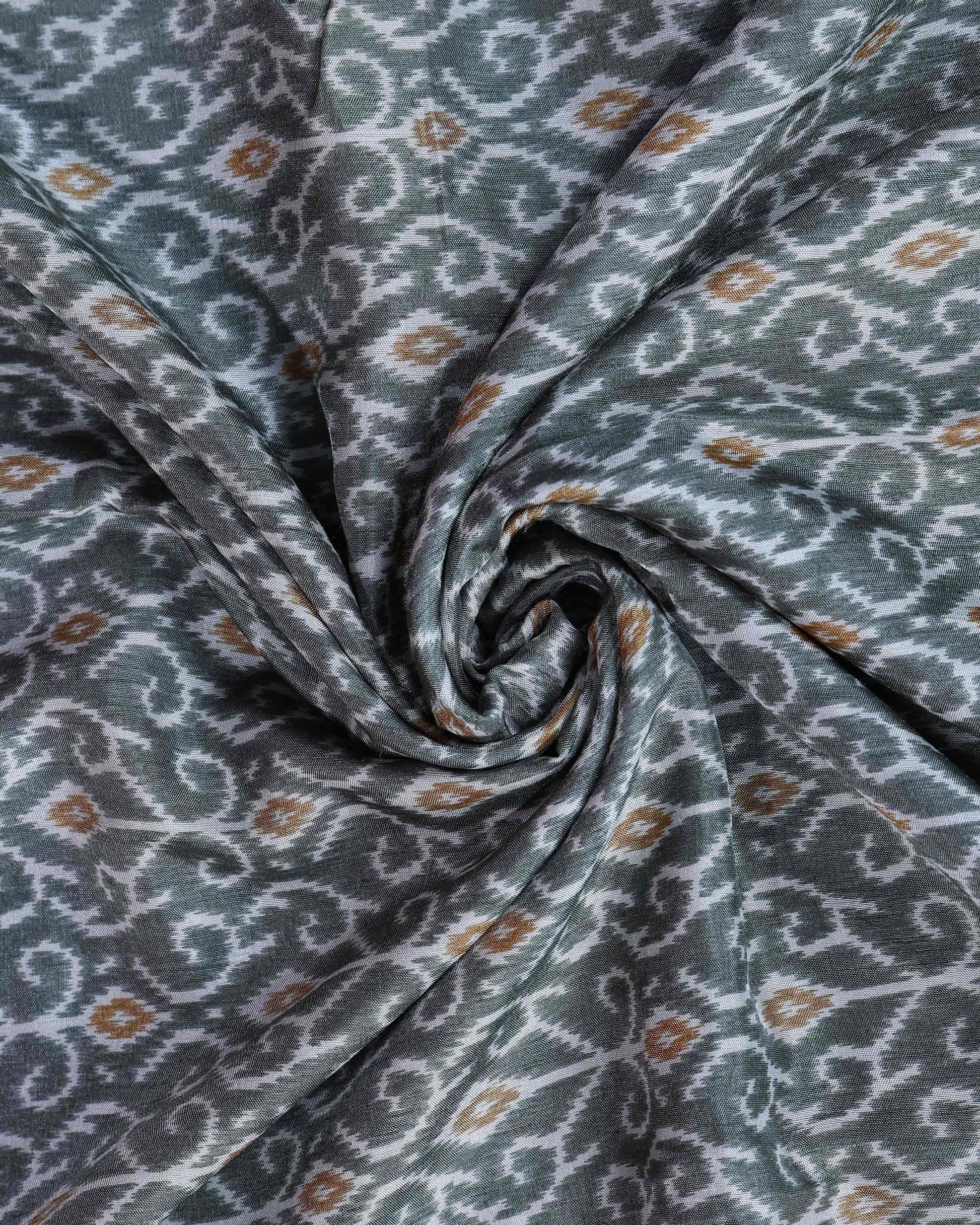 Elegant Dola Silk Saree with Intricate Floral Woven Motifs and Elegant Zari Border - Green-Close Up