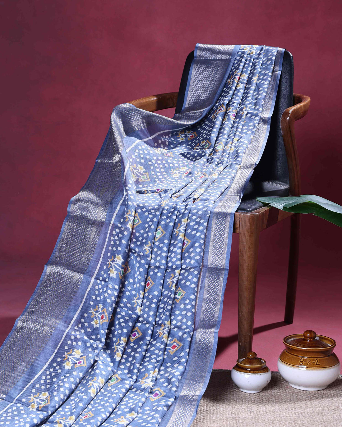 Elegant Dola Silk Saree with Pochampally Inspired Body and a Rich Zari Border - Grey