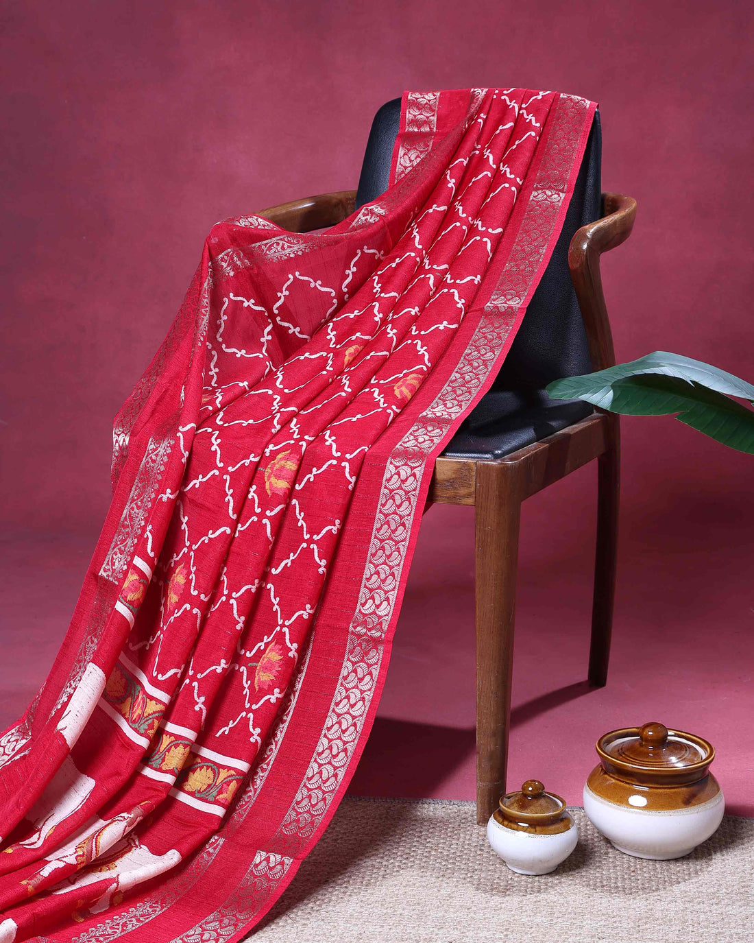 Elegant Dola Silk Saree with Traditional Floral Lattice Patterns And Silver Zari Border - Red