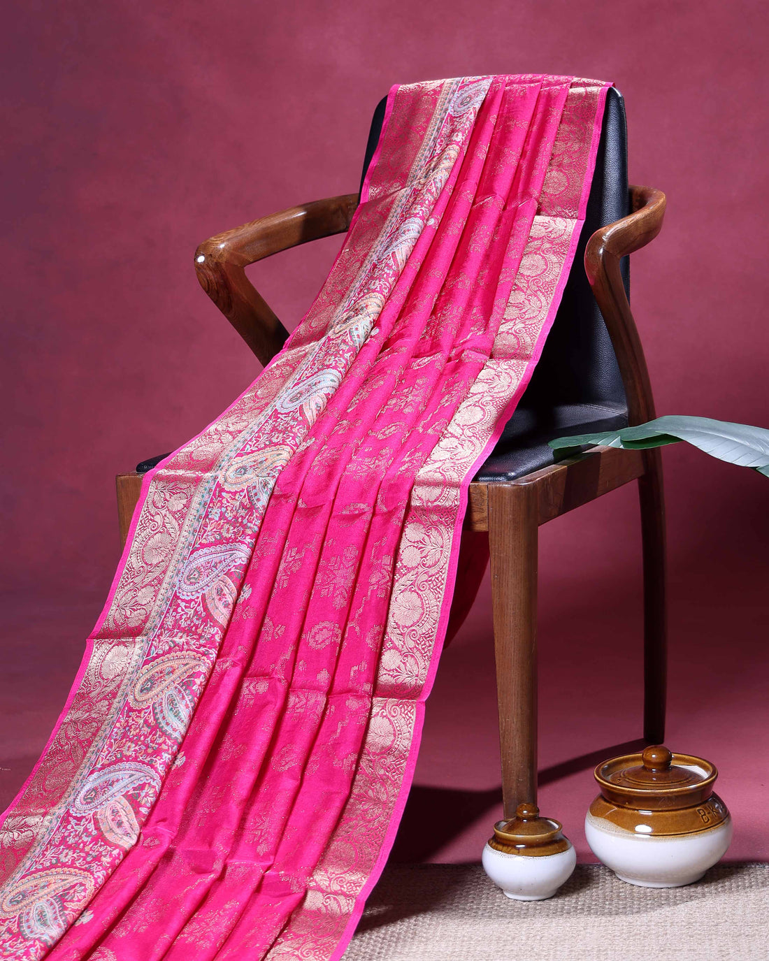 Elegant Dola Silk Saree with Traditional Paisley and Geometric Woven Motifs & Rich Ornate Zari Border - Pink