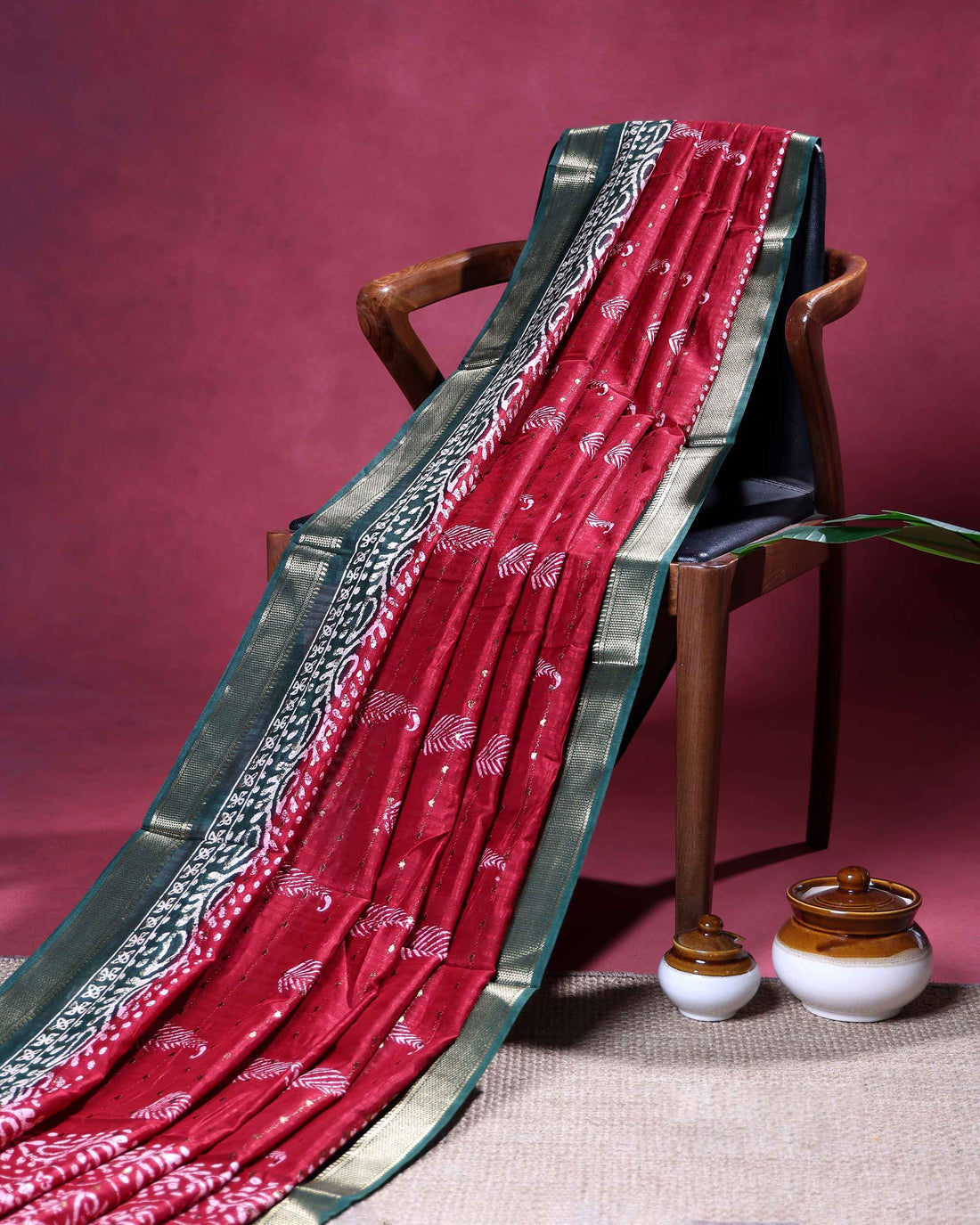 Elegant Dola Silk Saree with Traditional Woven Border & Paisley Motif Design - Red