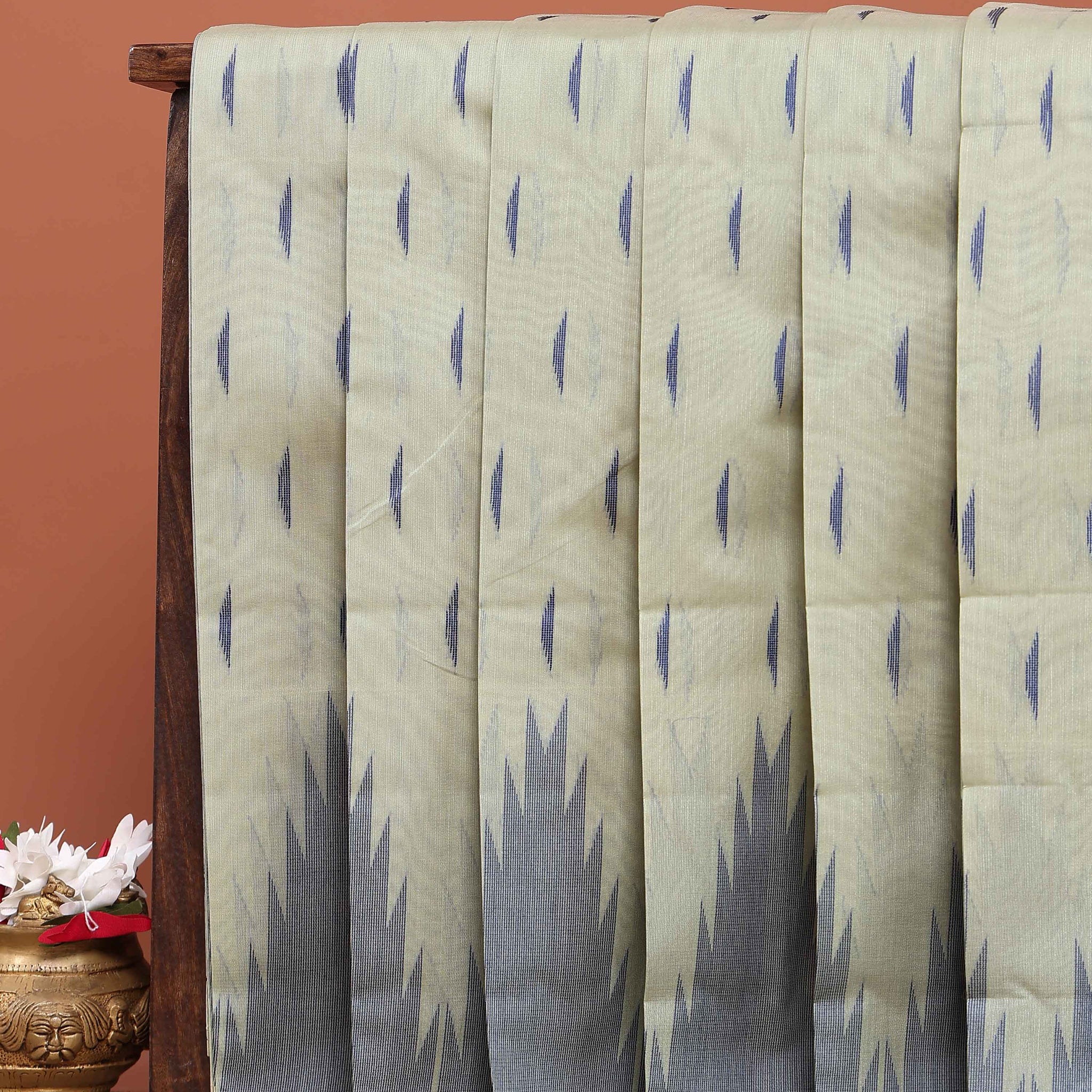 Elegant Elampillai Handloom Silk Cotton Saree with Traditional Ikkat Weave - Light Green