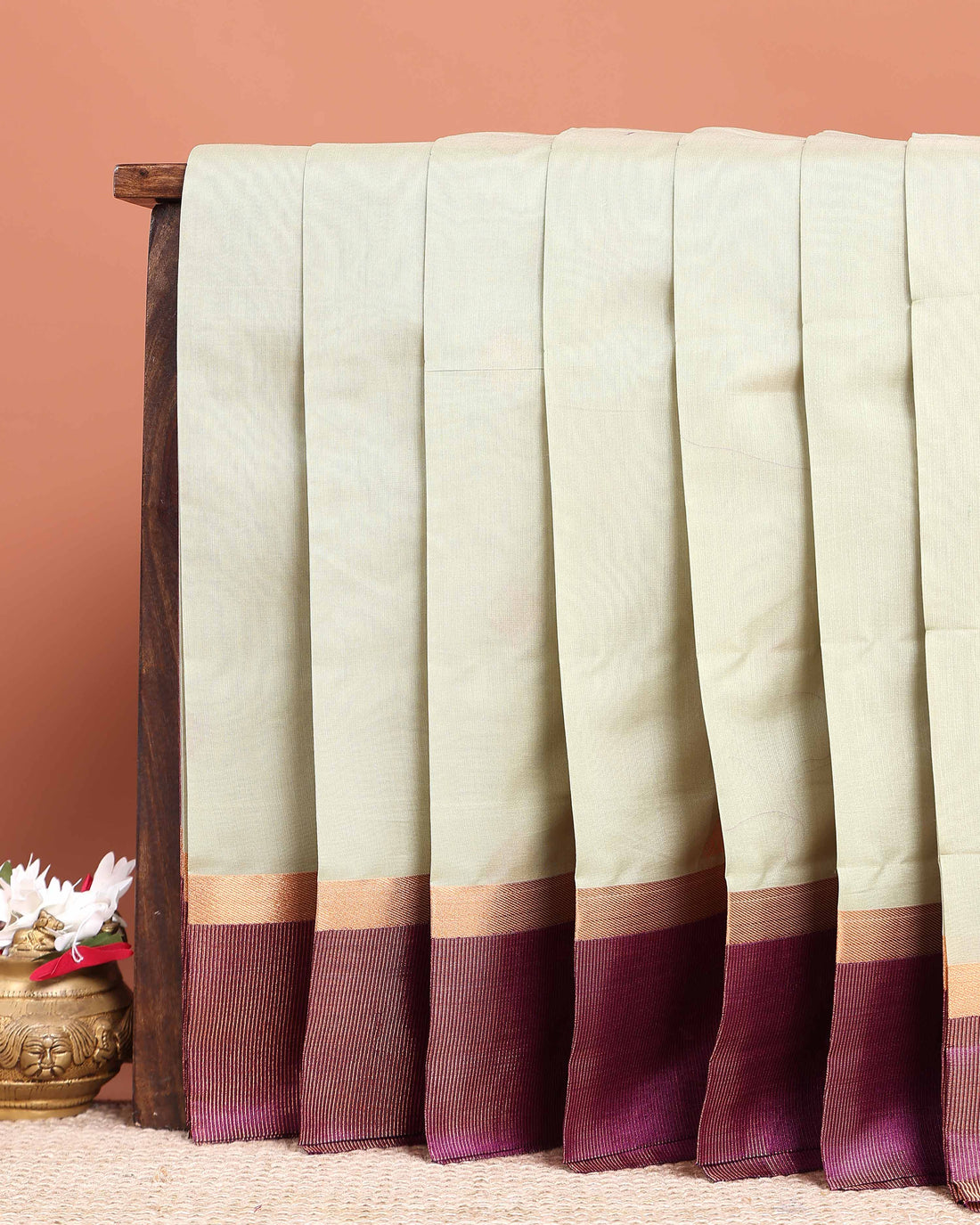 Elegant Elampillai Handloom Silk Cotton Saree with Traditional Korvai Border - Light Green