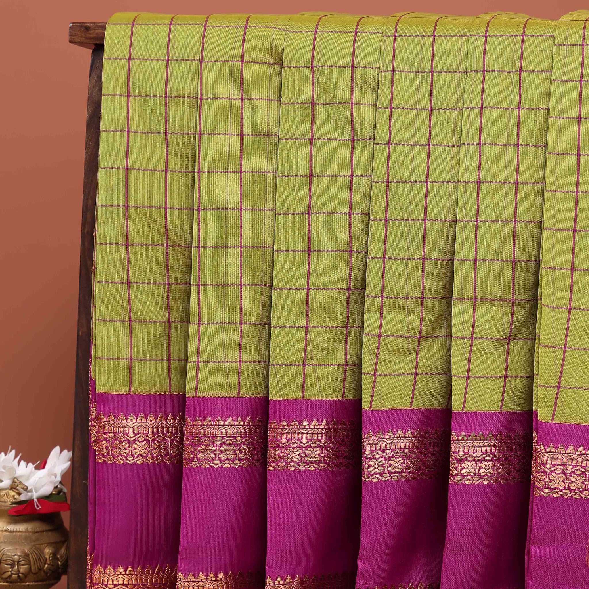 Elegant Elampillai Handloom Silk Cotton Saree with Traditional Zari Checks and Contrast Korvai Border - Green