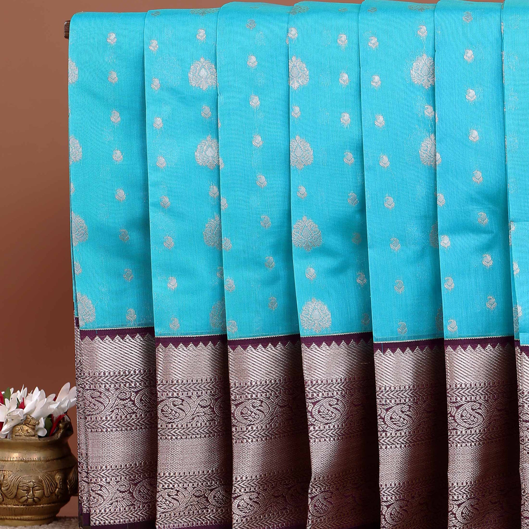 Elegant Elampillai Silk Cotton Saree with Intricate Zari Butti Weave and Rich Contrast Border - Sky Blue