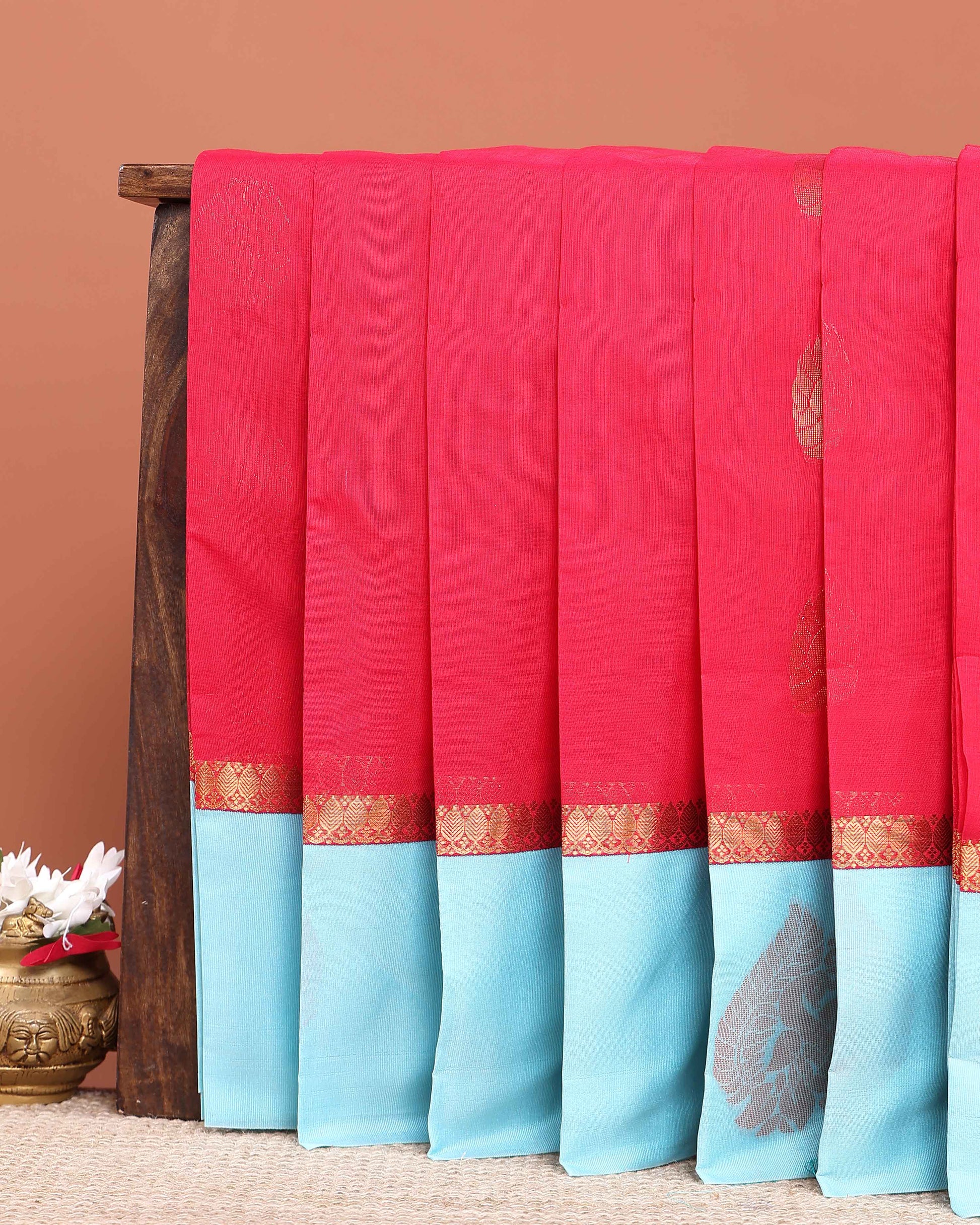Elegant Elampillai Silk Cotton Saree with Intricate Zari Woven Contrast Border and Pallu - Red