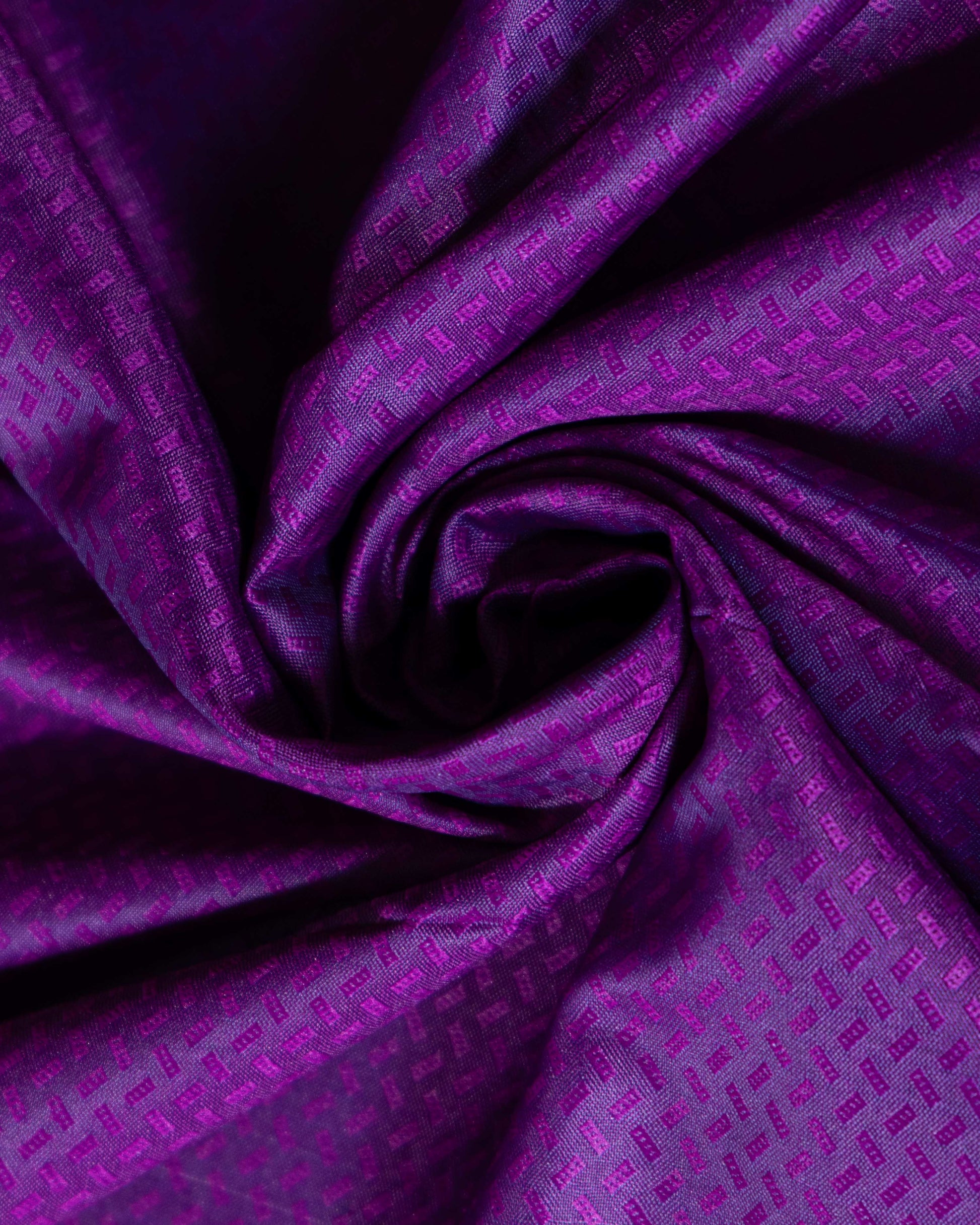 Elegant Elampillai Silk Cotton Saree with Traditional Zari Border and Pallu - CLOSEUP