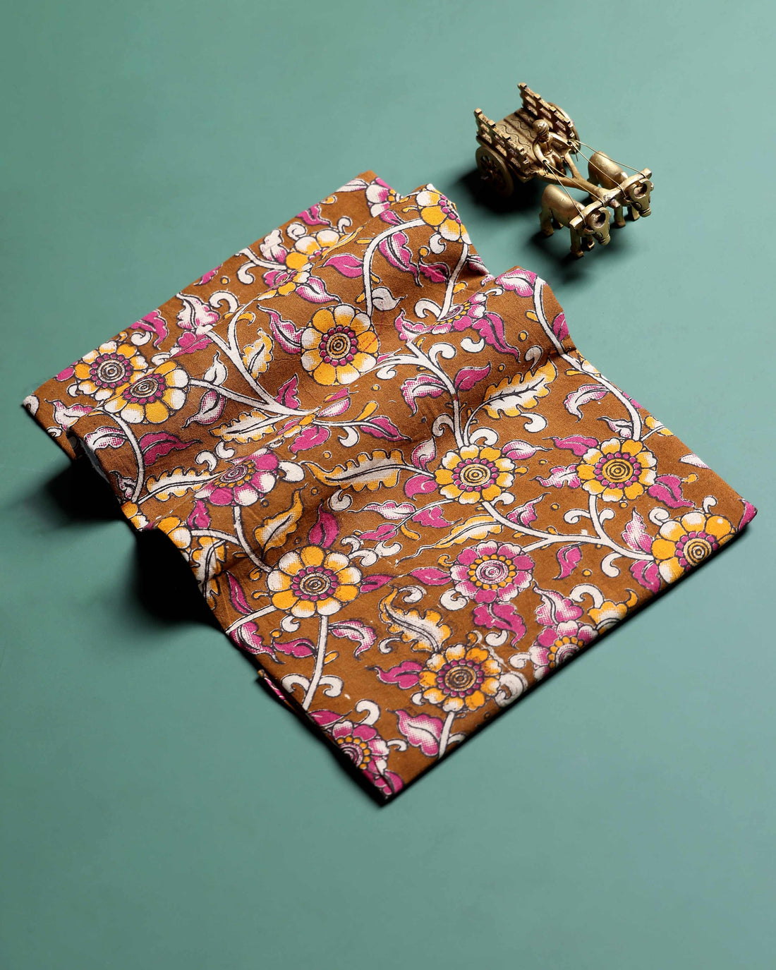 Elegant Floral Printed Women’s 1 Meter Blouse Material with Traditional Art Detailing - Brown