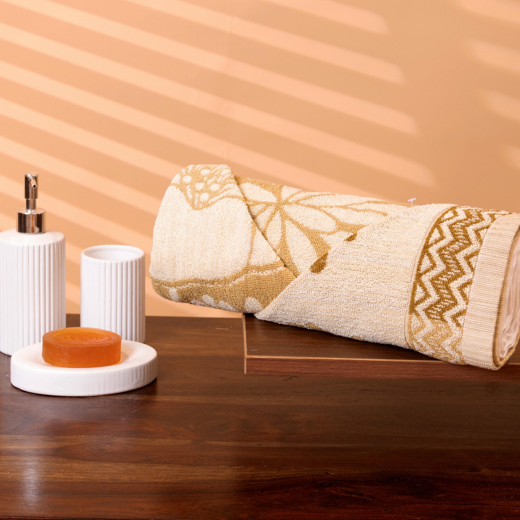 Elegant Floral and Chevron Patterned Terry Cloth Towel - Brown