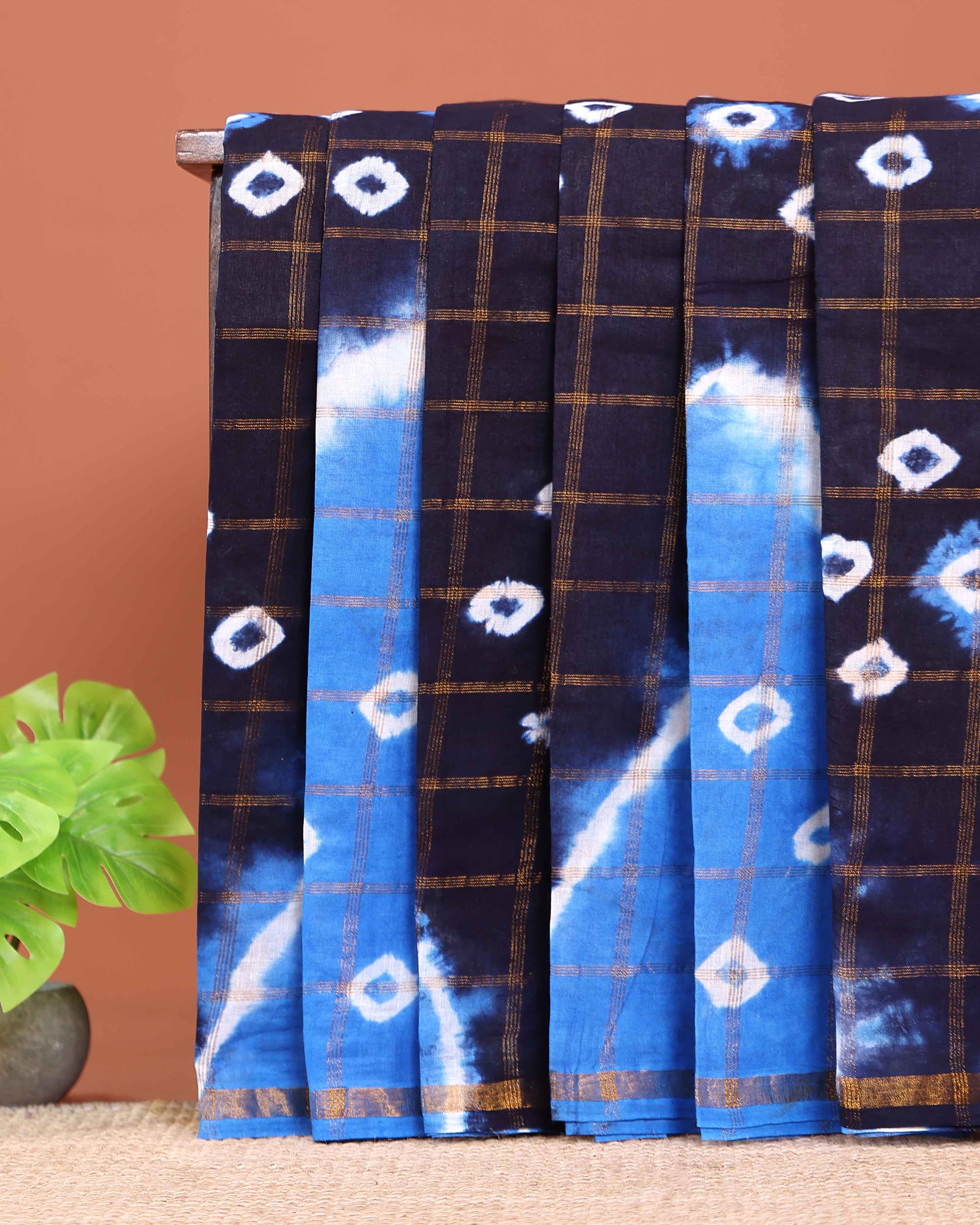 Elegant Handcrafted Sungudi Cotton Saree with Check Pattern and Bandha