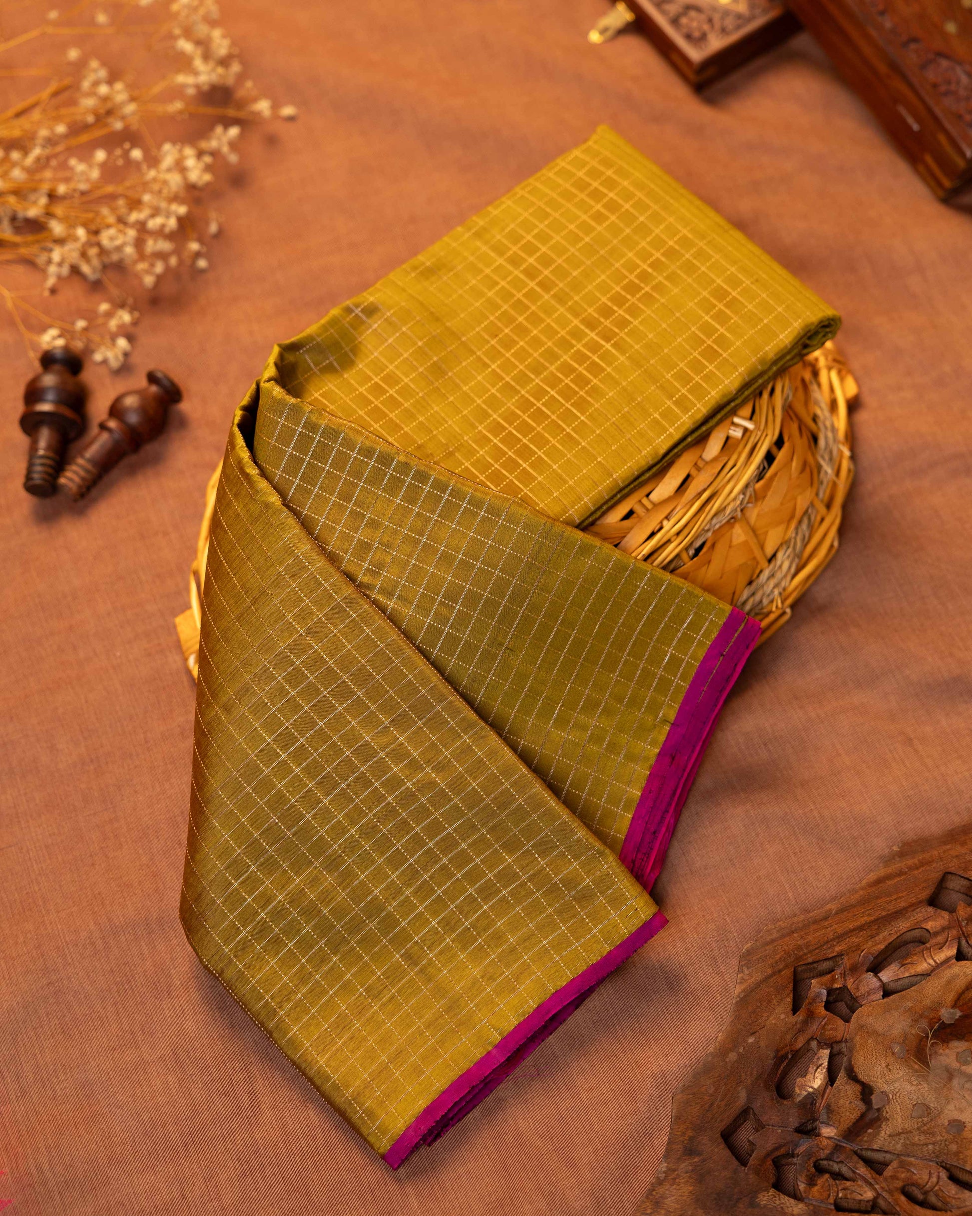 Elegant Handloom Kanchipuram Pure Silk Saree with Fine Checks and Contrast Border - Olive Green