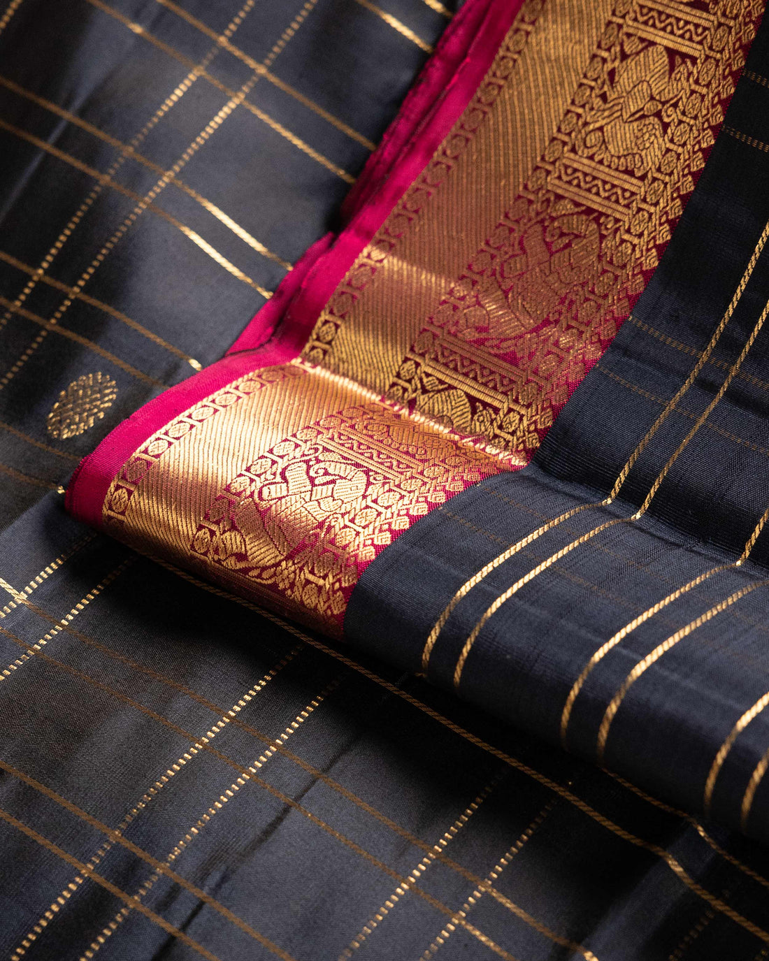 Elegant Handloom Pure Kanchipuram Silk Saree with Zari Checks and Traditional Korvai Border - Navy Blue