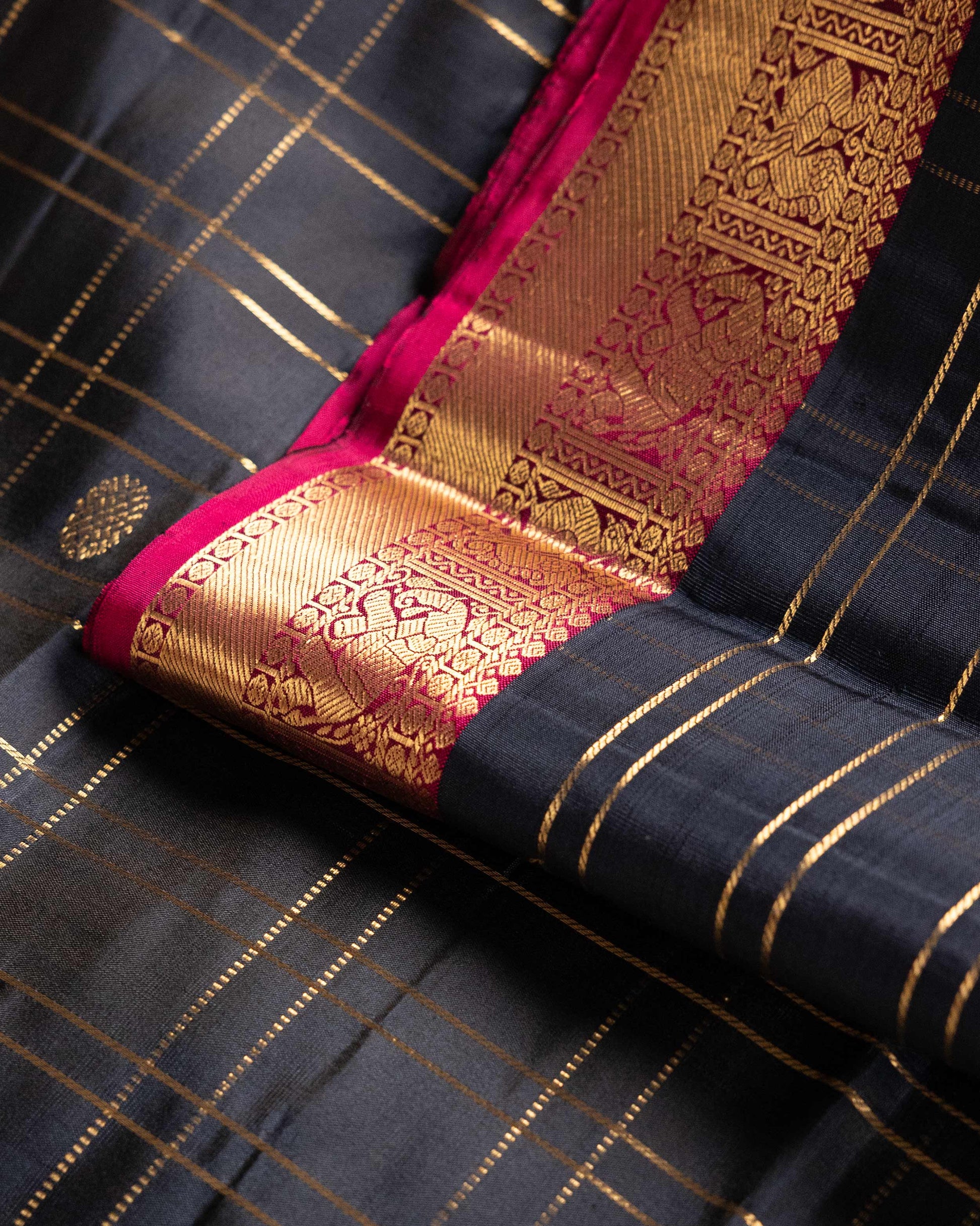 Elegant Handloom Pure Kanchipuram Silk Saree with Zari Checks and Traditional Korvai Border - Navy Blue