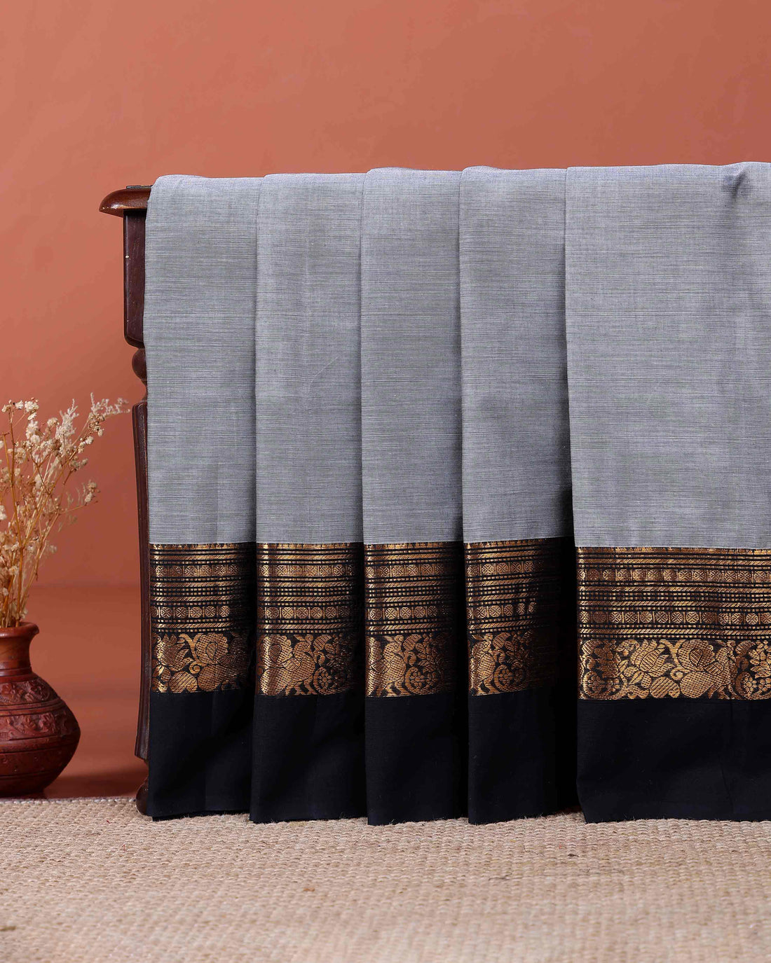 Elegant Kanchi Cotton Saree with Horizontal Weave and Gold Zari Detailing - Grey