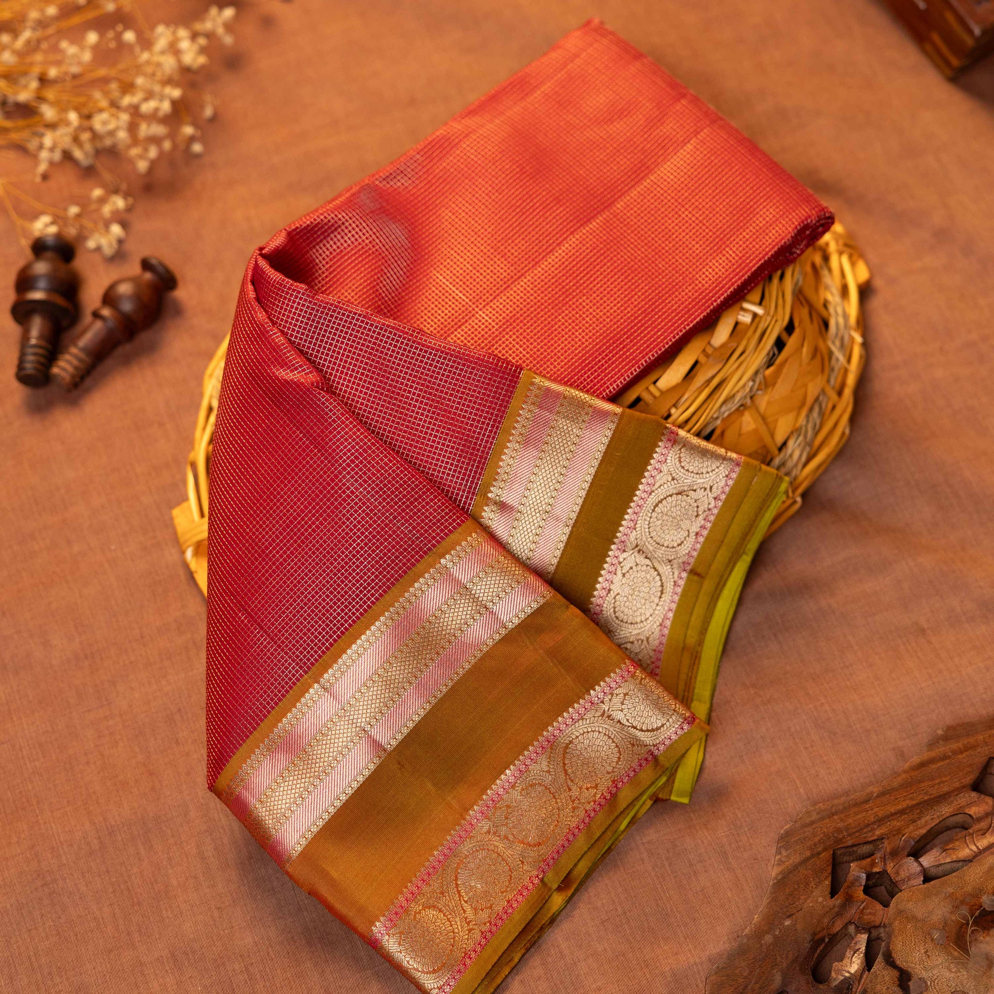 Elegant Kanchipuram Pure Silk Saree with Fine Micro Checked Weave and Traditional Zari Paisley Border - Red