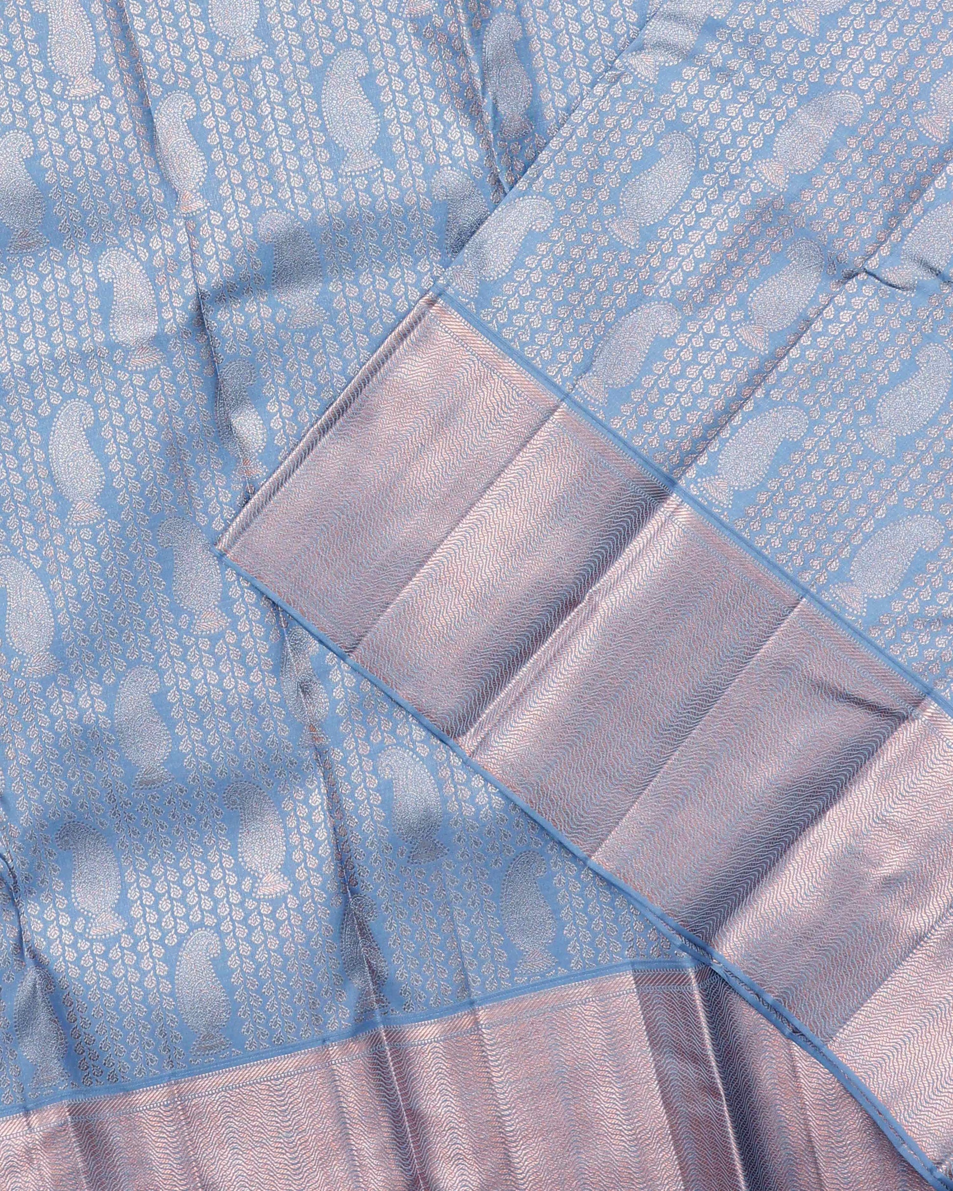 Elegant Kanchipuram Pure Silk Saree with Intricate Zari Weave - Blue-Close Up