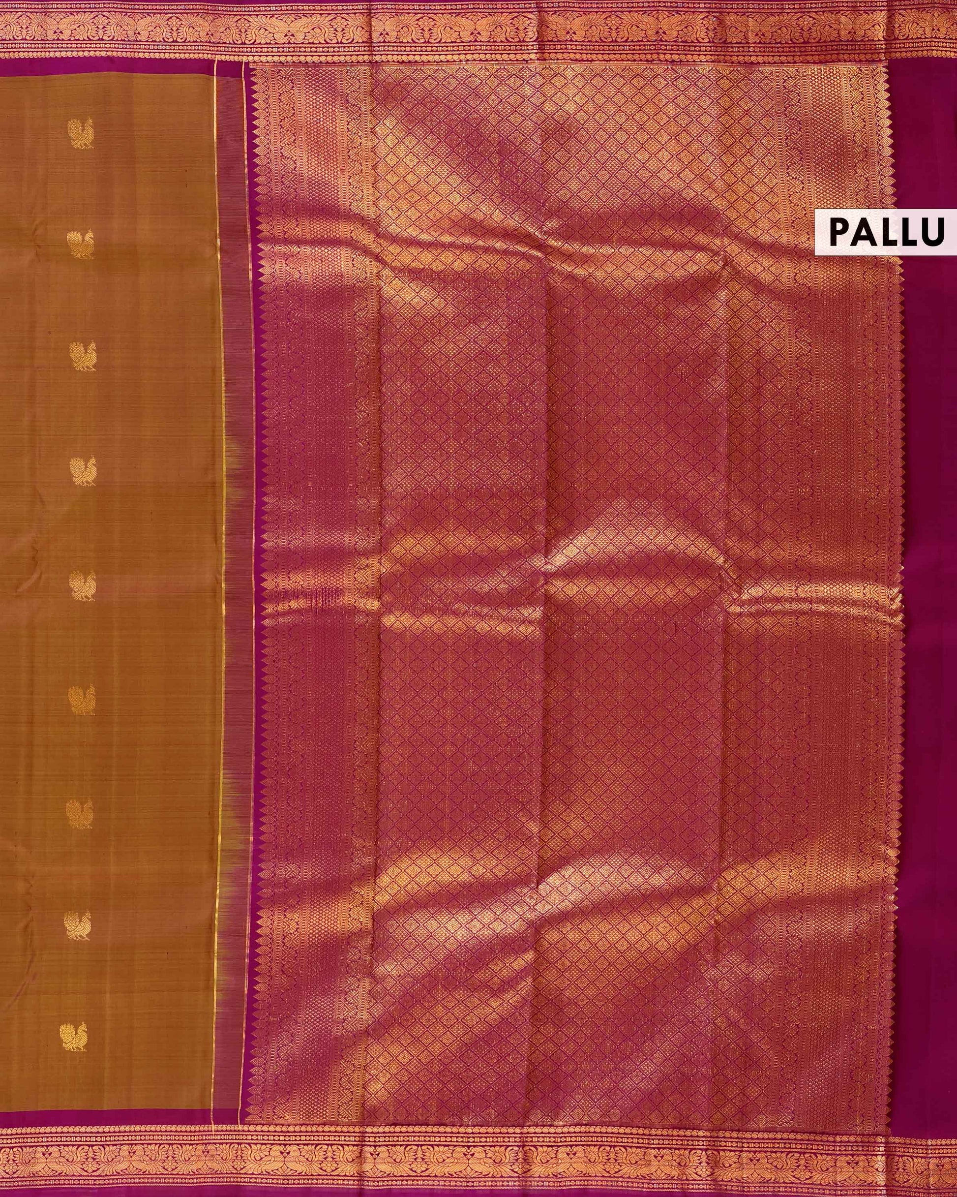 Elegant Kanchipuram Pure Silk Saree with Traditional Weave & Rich Zari Border - Pallu