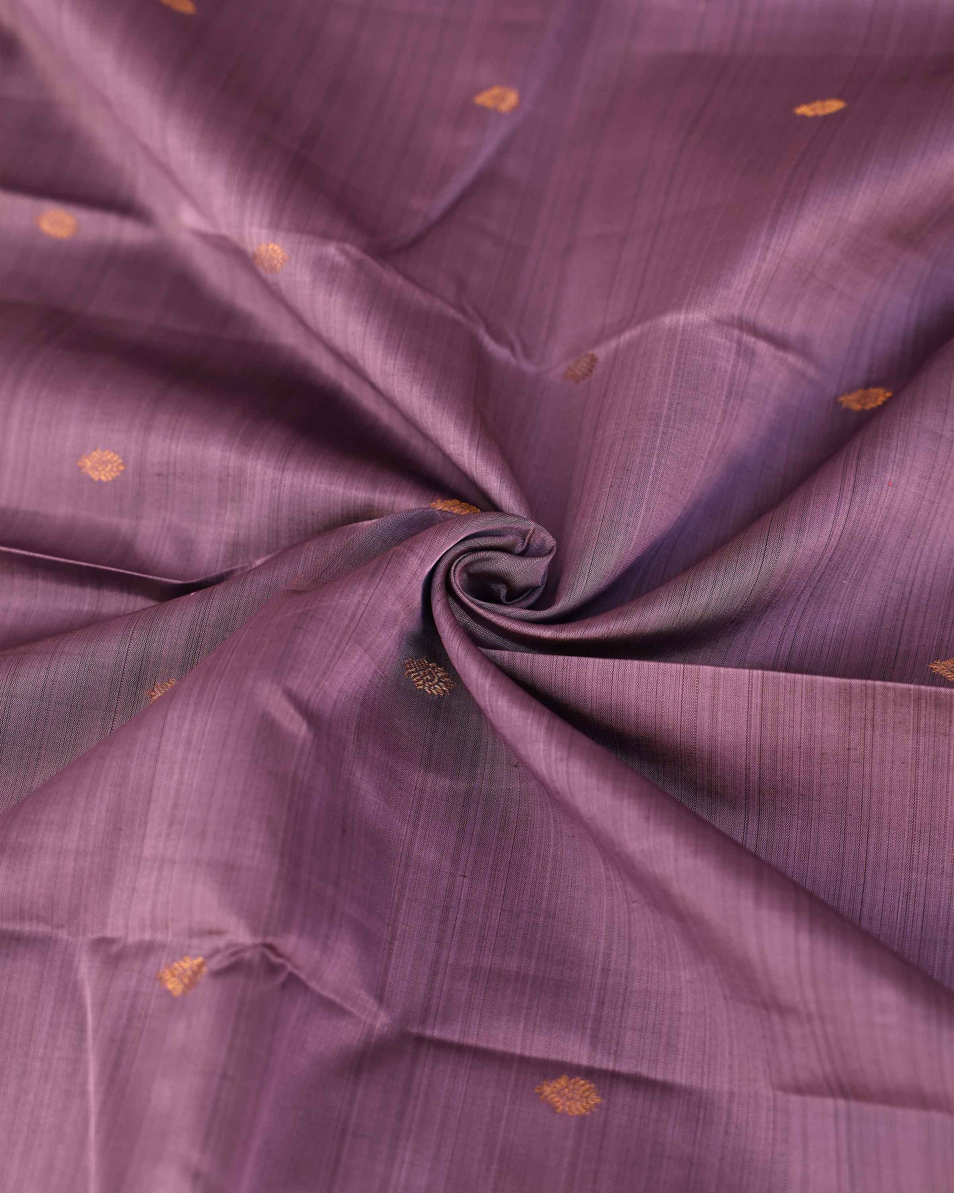 Elegant Kanchipuram Pure Silk Saree with Traditional Zari Border & Rich Pallu - Close Up