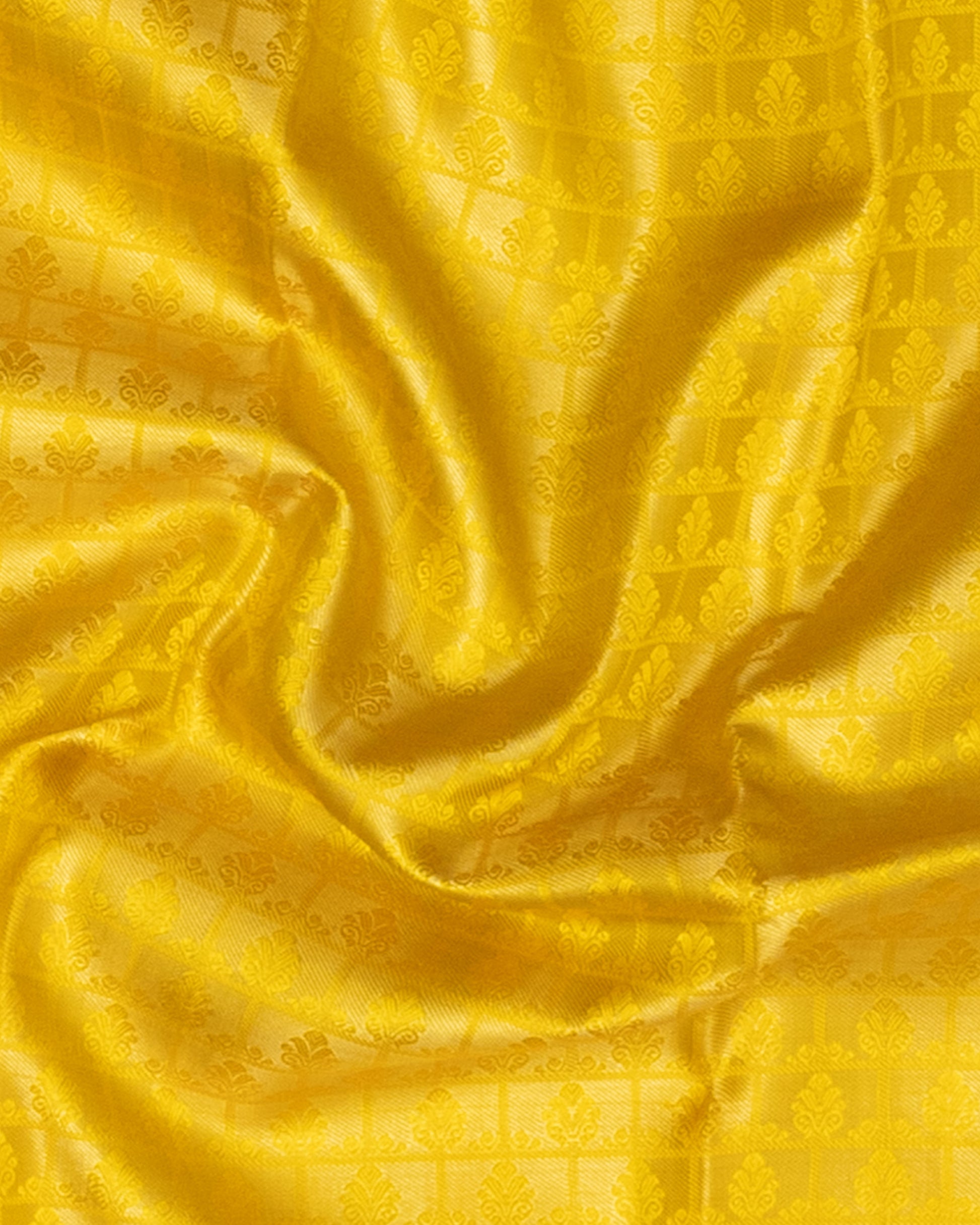 Elegant Kanchipuram Tissue Silk Saree with Intricate Zari Weaving and Traditional Designer Border - Yellow-Close Up