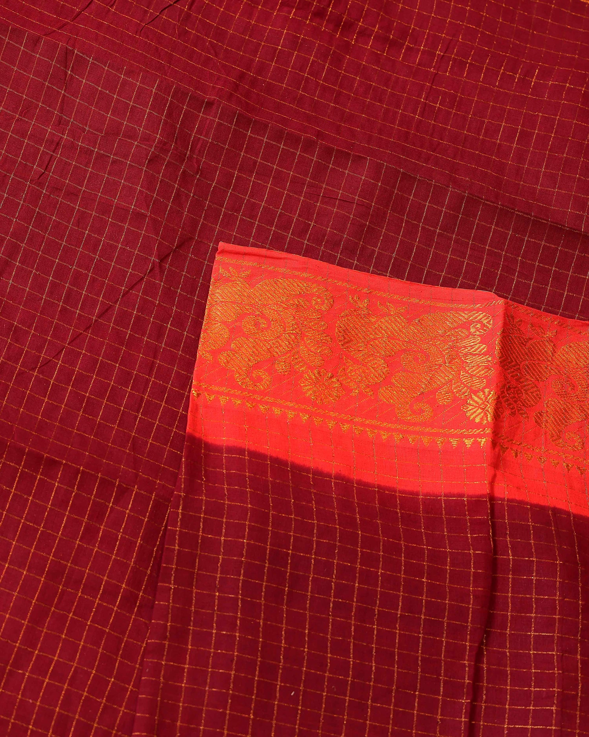Elegant Madurai Sungudi Cotton Saree with Zari Checked Body and Rich Motif Border - Dark Maroon