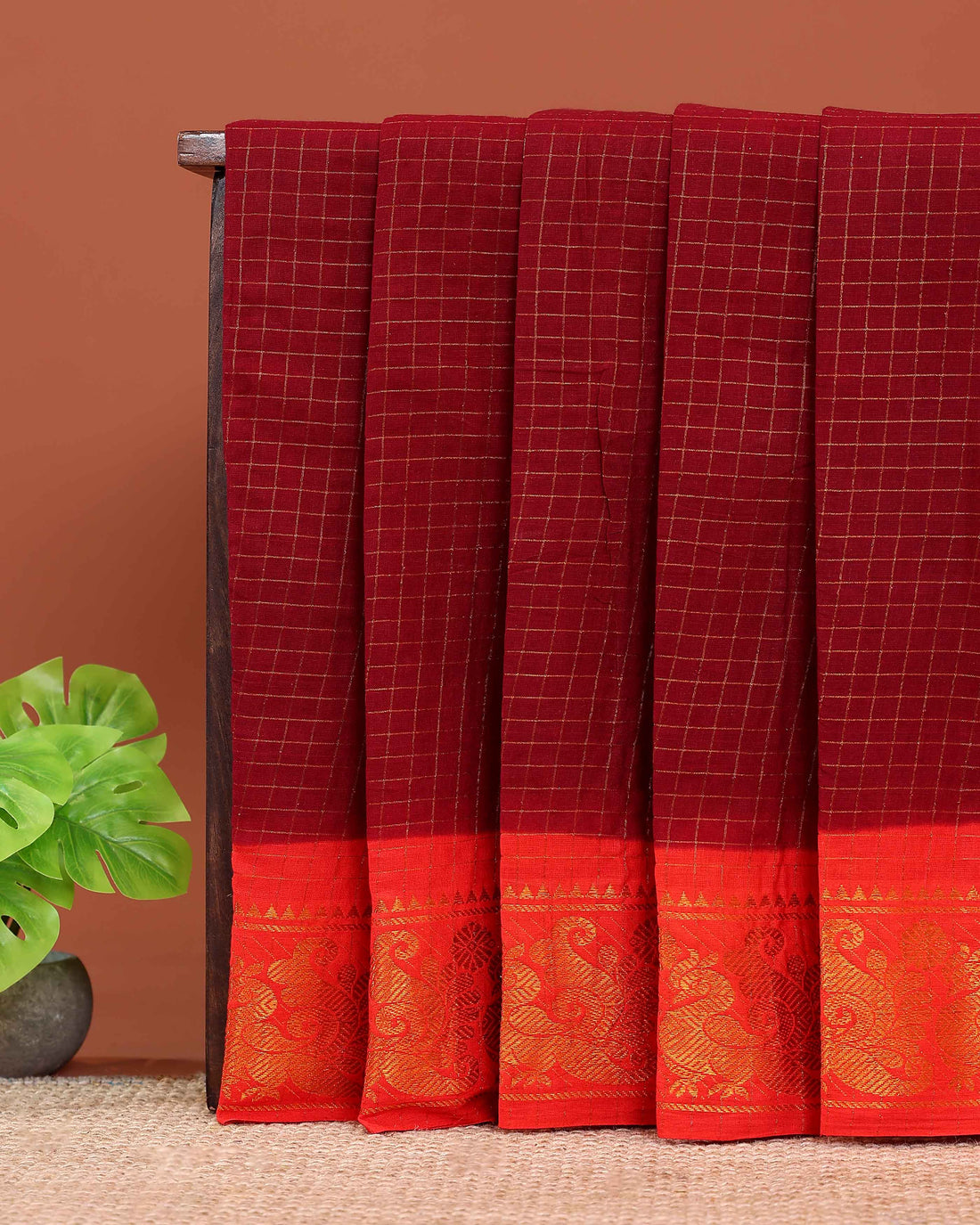 Elegant Madurai Sungudi Cotton Saree with Zari Checked Body and Rich Motif Border - Dark Maroon