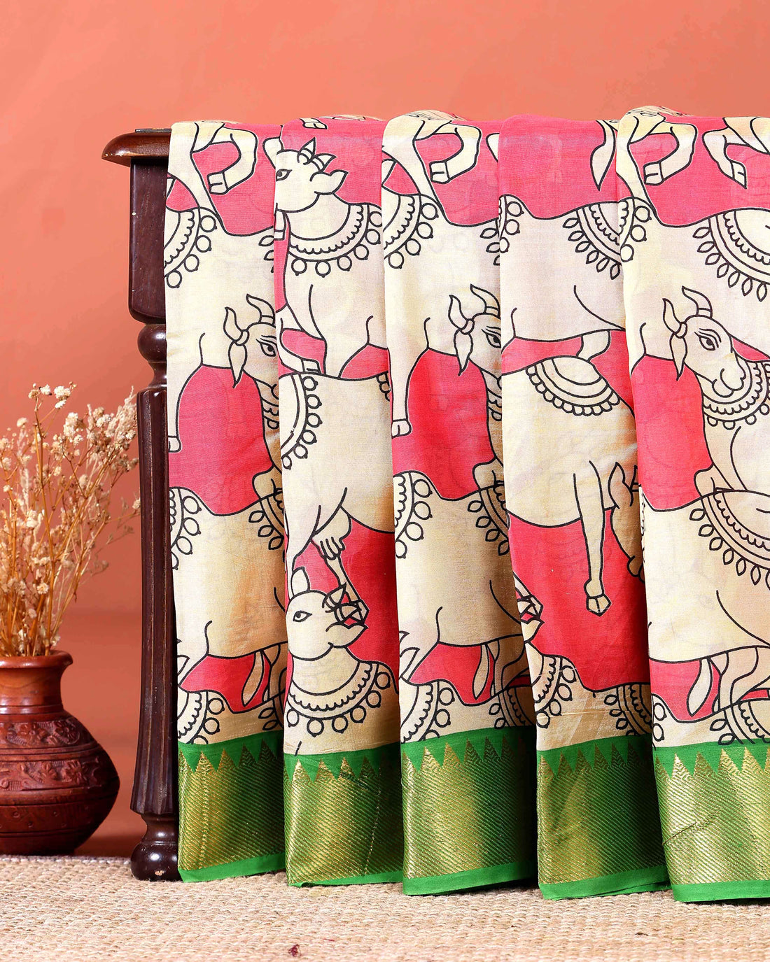Elegant Mangalagiri Semi Silk Saree with Traditional Kalamkari Motifs - Cream