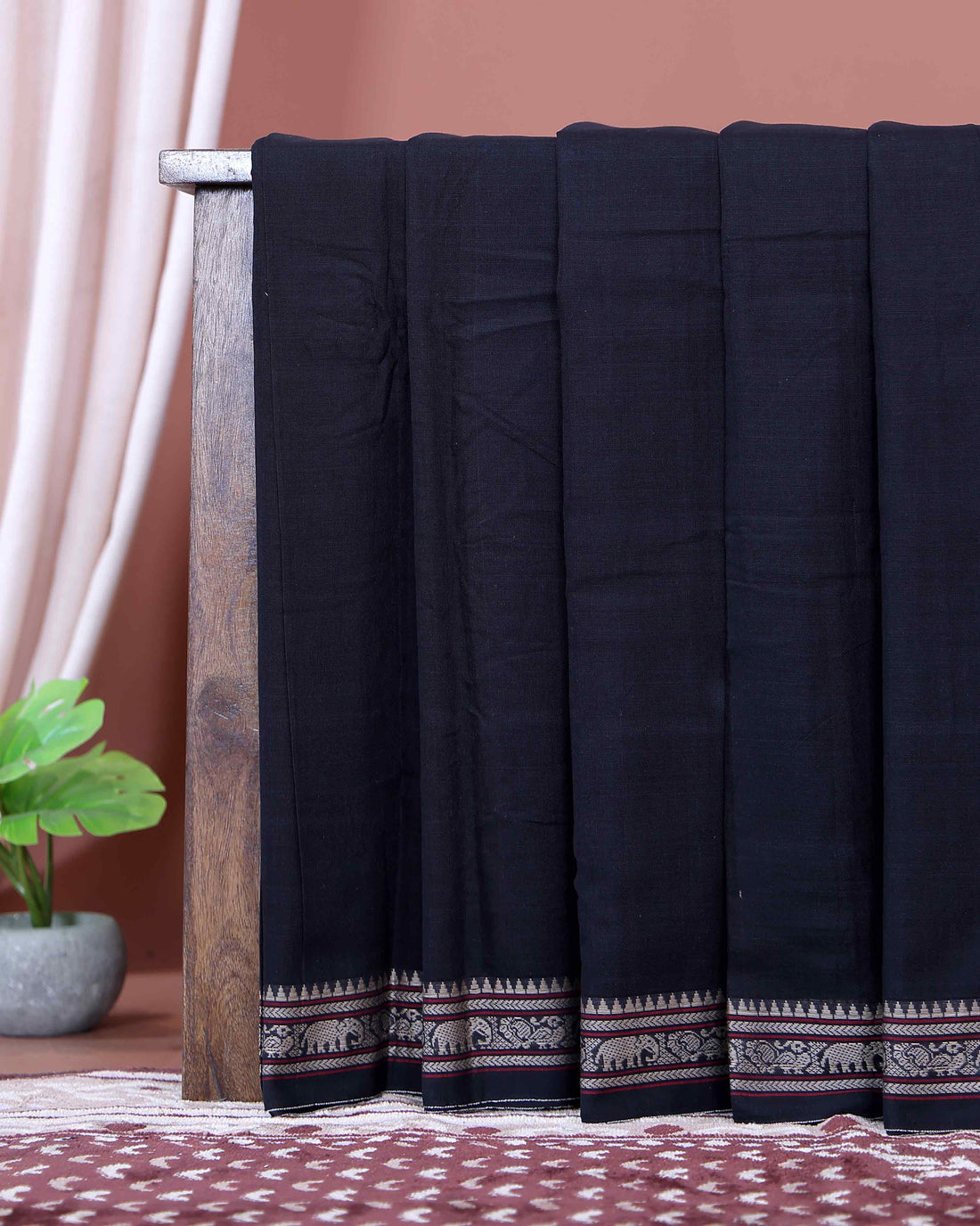 Elegant Narayanpet Cotton Saree with Traditional Temple Border Intricate Elephant Motif Zari Work - Black