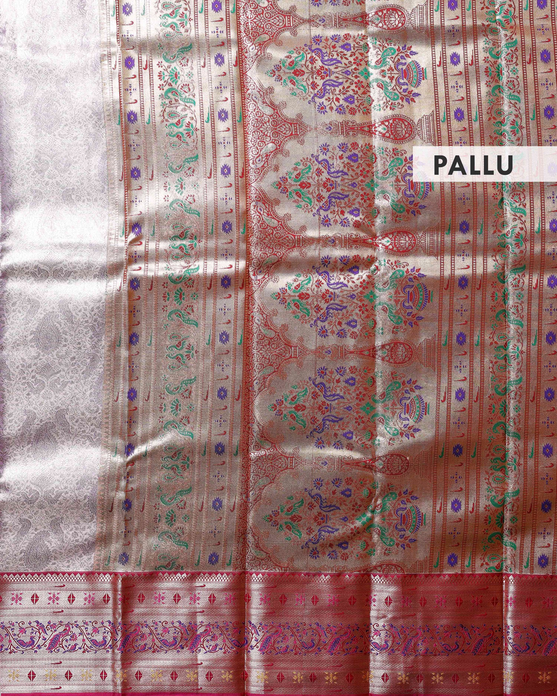 Elegant Niranjana Silk Saree with Intricate Zari Weaving and Traditional Border Motifs - Lavender-Pallu